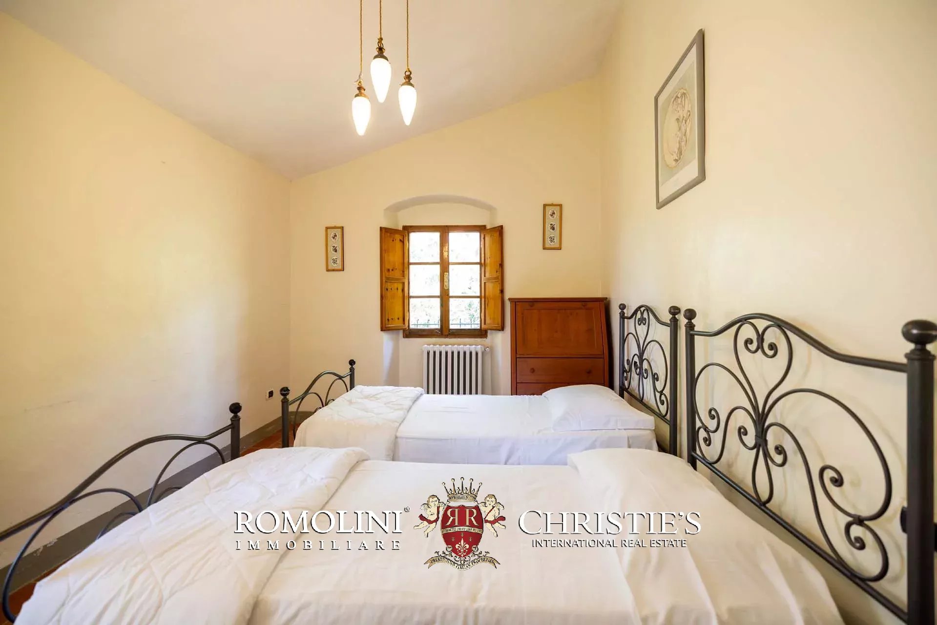 15 Bedroom Villa/Townhouse's Image 36
