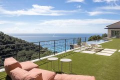 Contemporary Luxury Villa in Roquebrune-Cap-Martin with Sea Views — photo 3 of 7