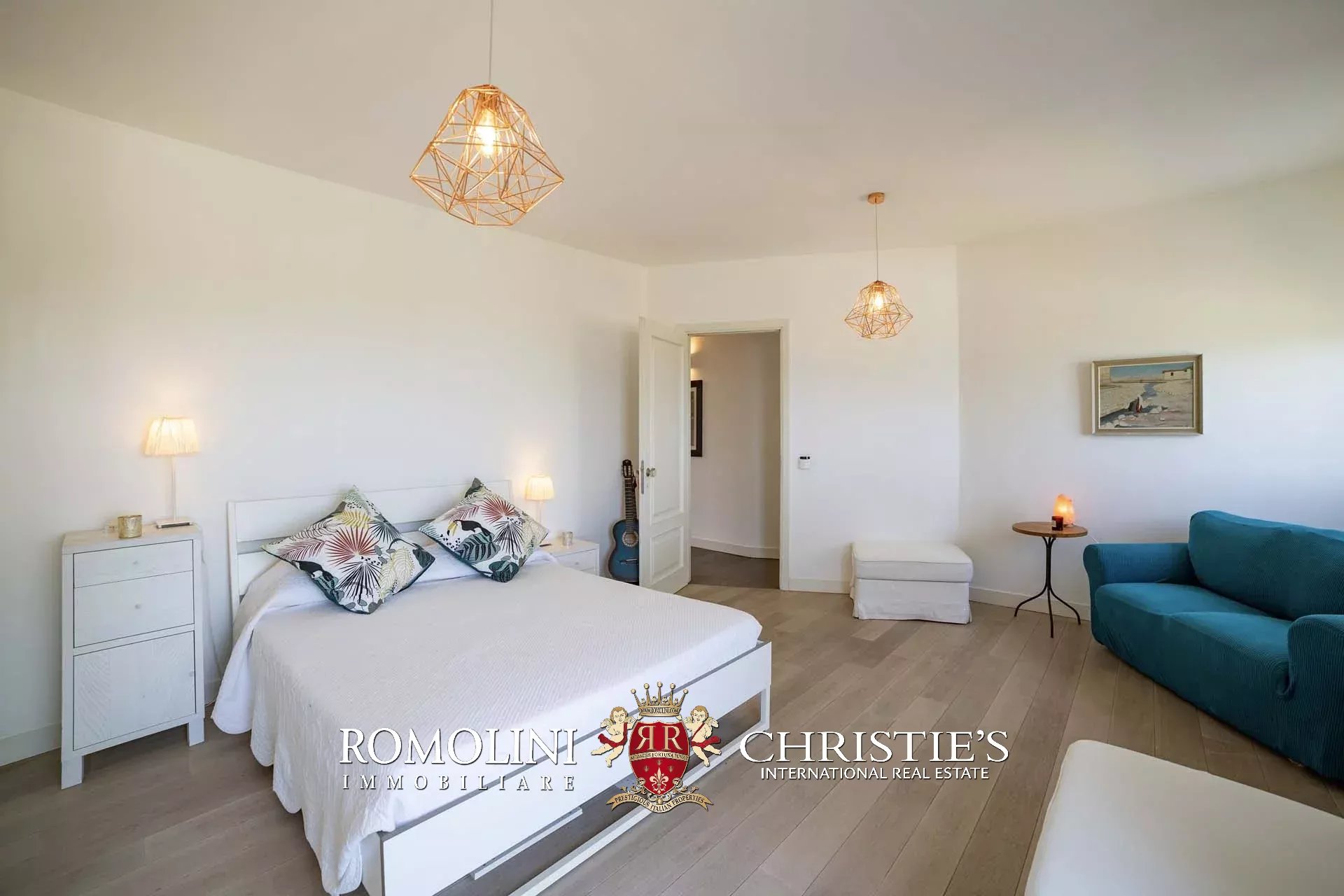 6 Bedroom Villa/Townhouse's Image 56