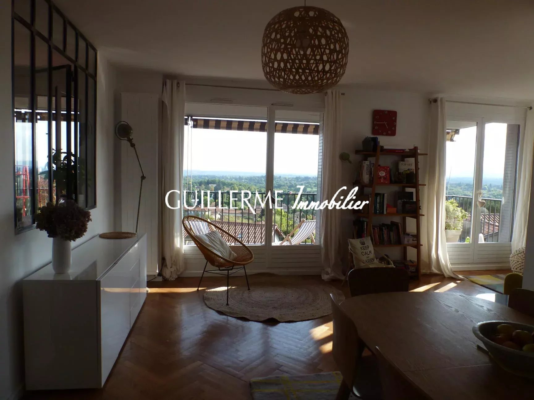 APPARTEMENT 100MÂ² CENTRE VILLAGE 3CH
