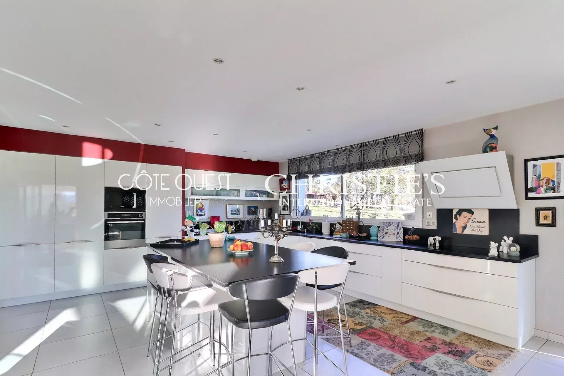 4 Bedroom Villa/Townhouse's Image 6