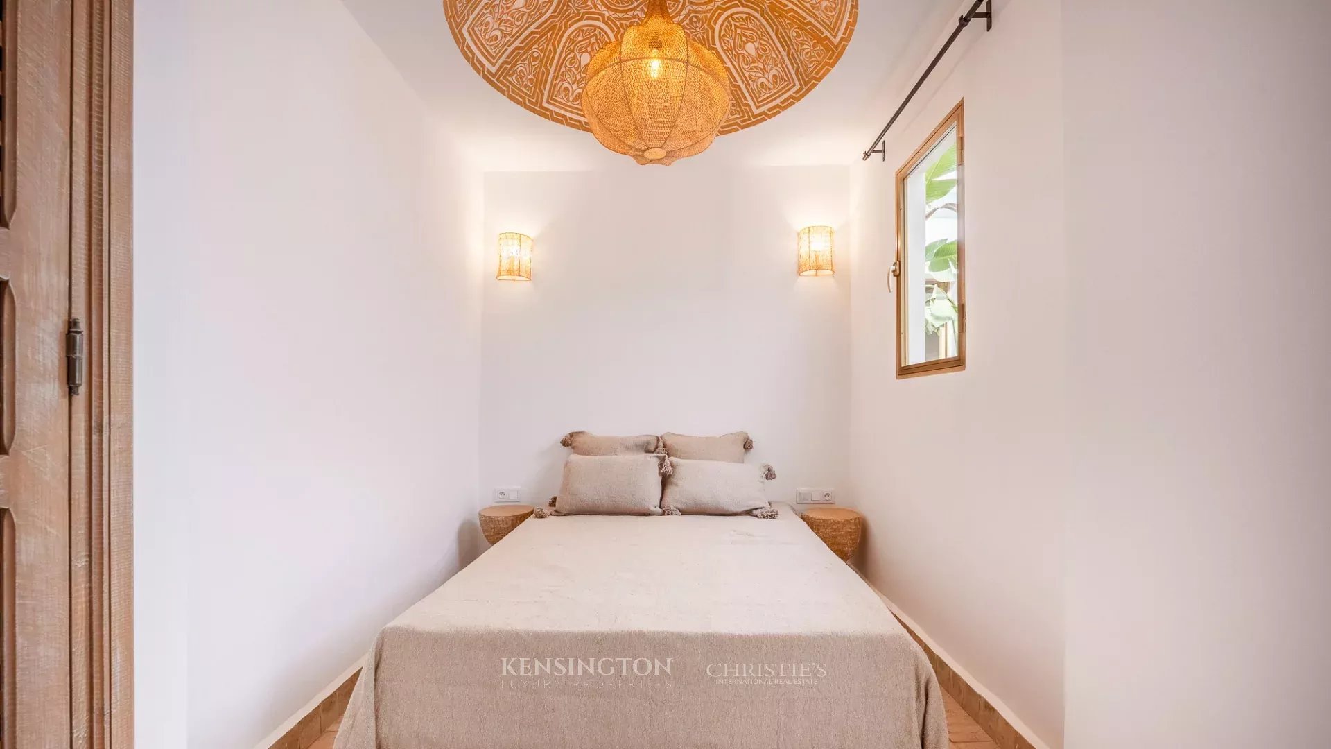 5 Bedroom Villa/Townhouse's Image 25
