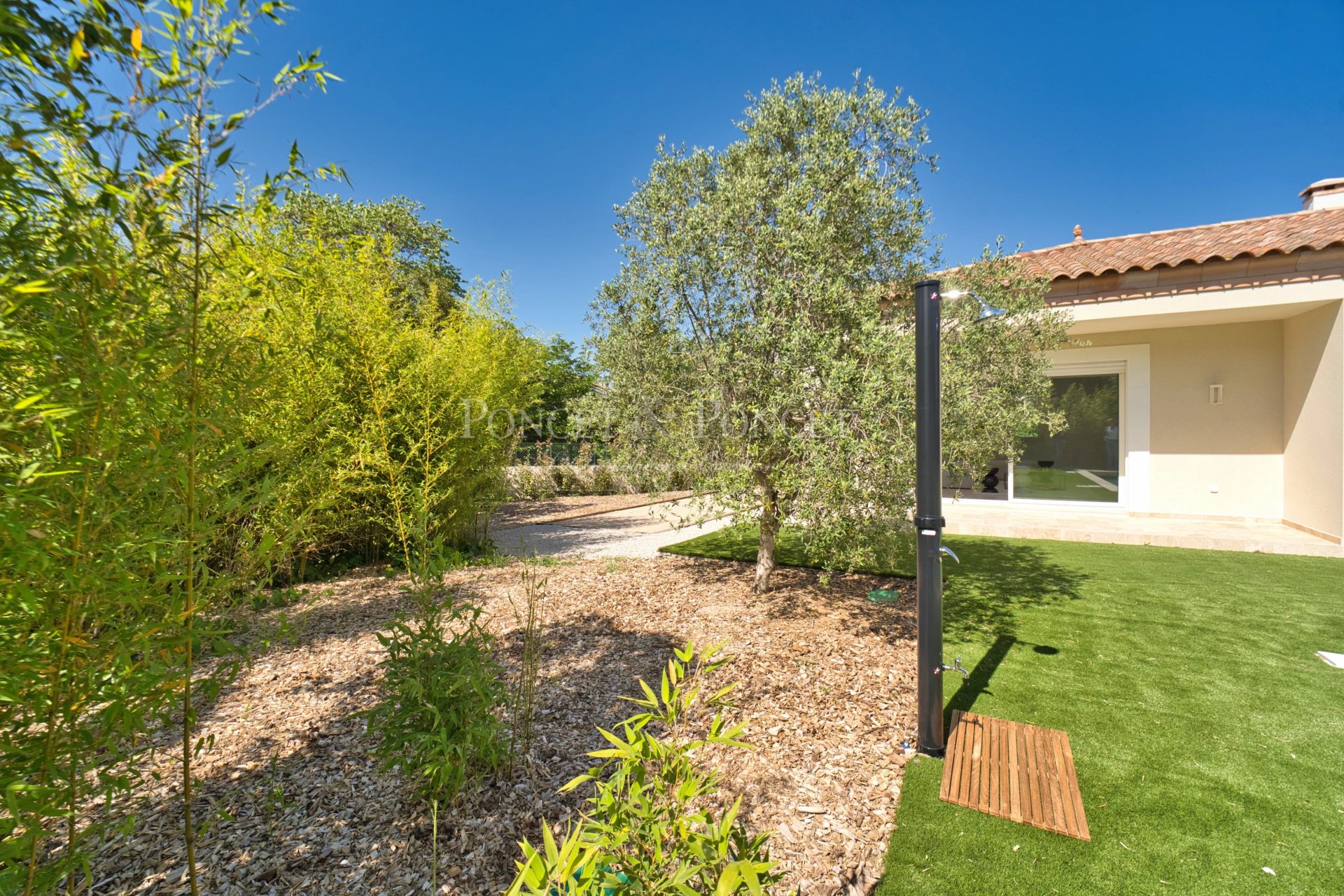 4 Bedroom Villa/Townhouse's Image 22