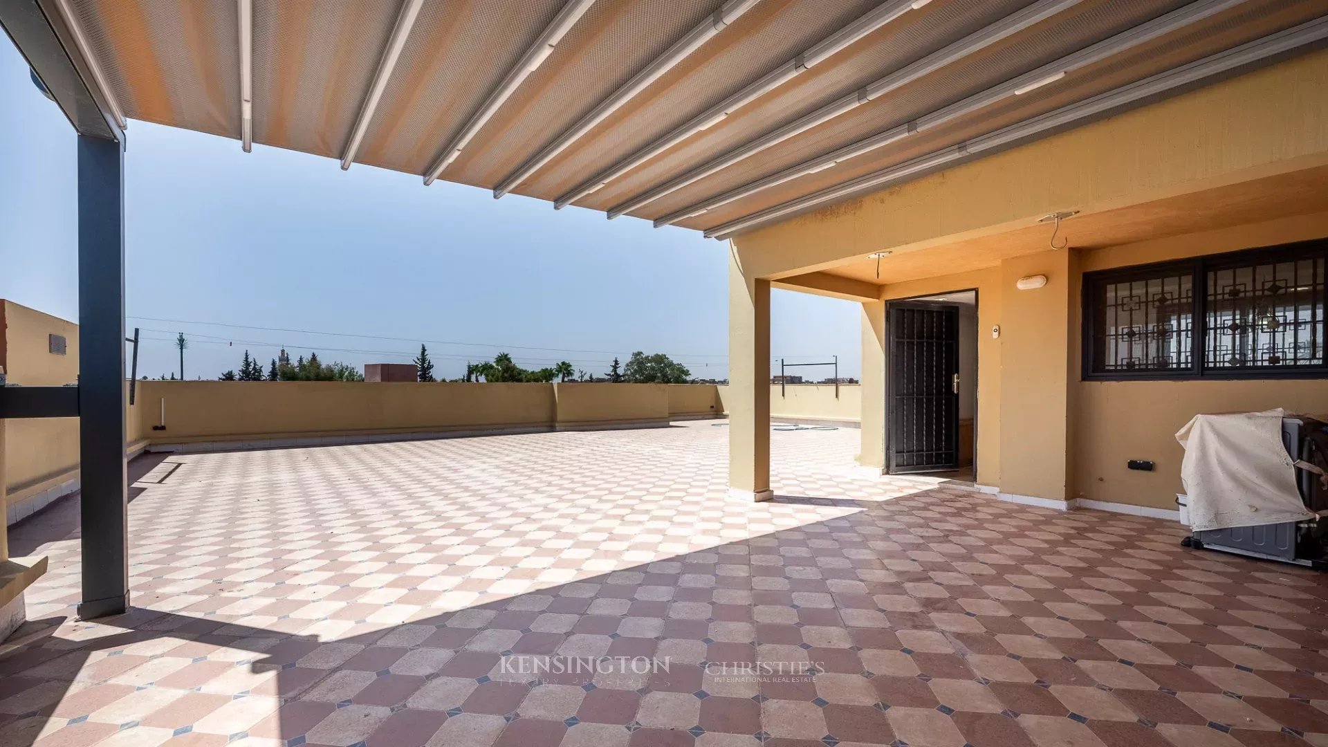 6 Bedroom Villa/Townhouse's Image 27