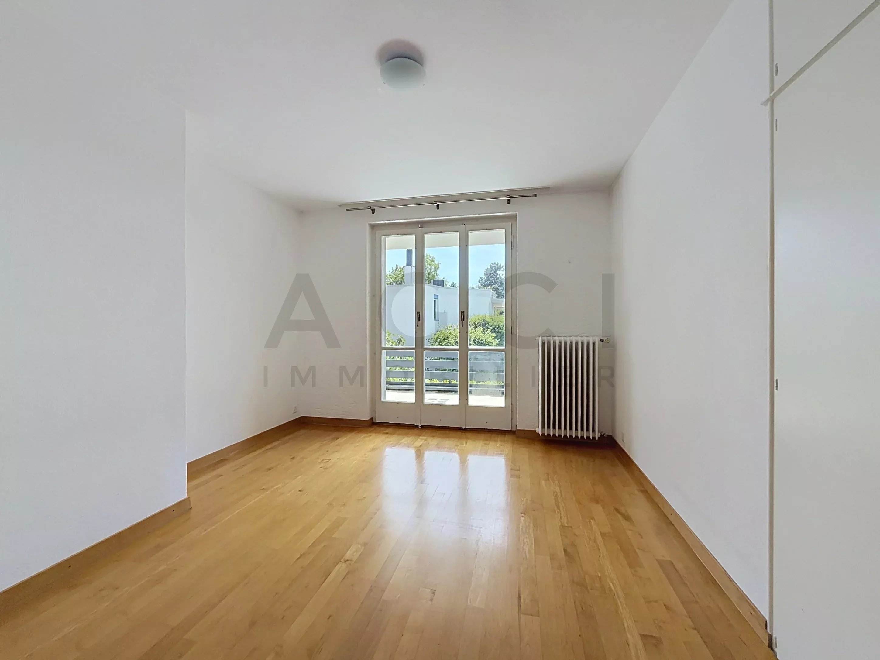 Magnifique villa avec vue panoramique et accès privé au lac – Anières (Genève)