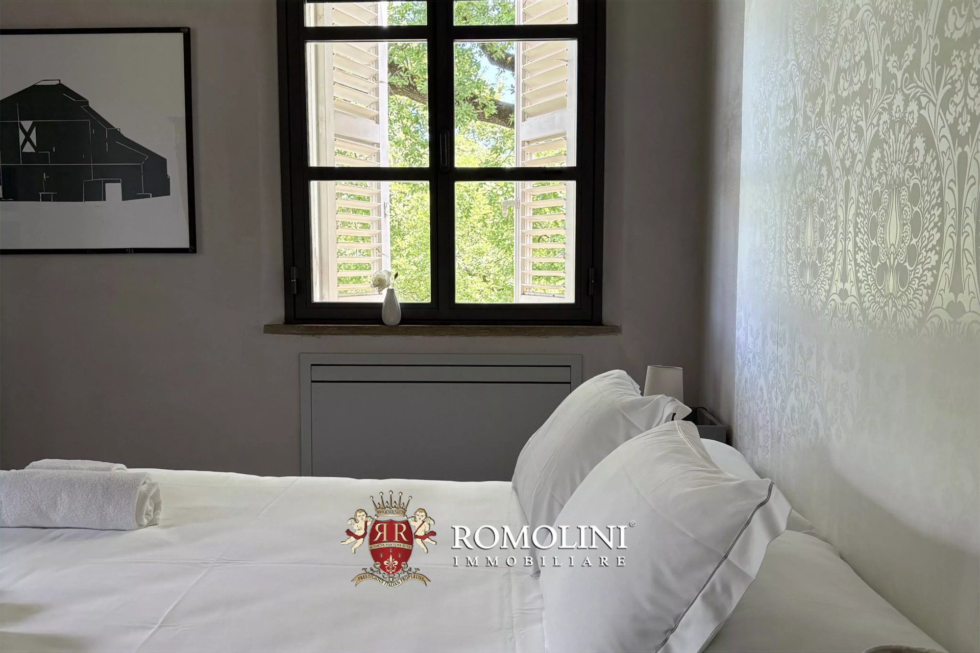 7 Bedroom Villa/Townhouse's Image 19