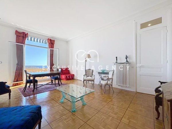 CANNES – TOP FLOOR – MAGNIFICENT 3-ROOM APARTMENT OF 91 M² – PANORAMIC SEA VIEW — photo 3