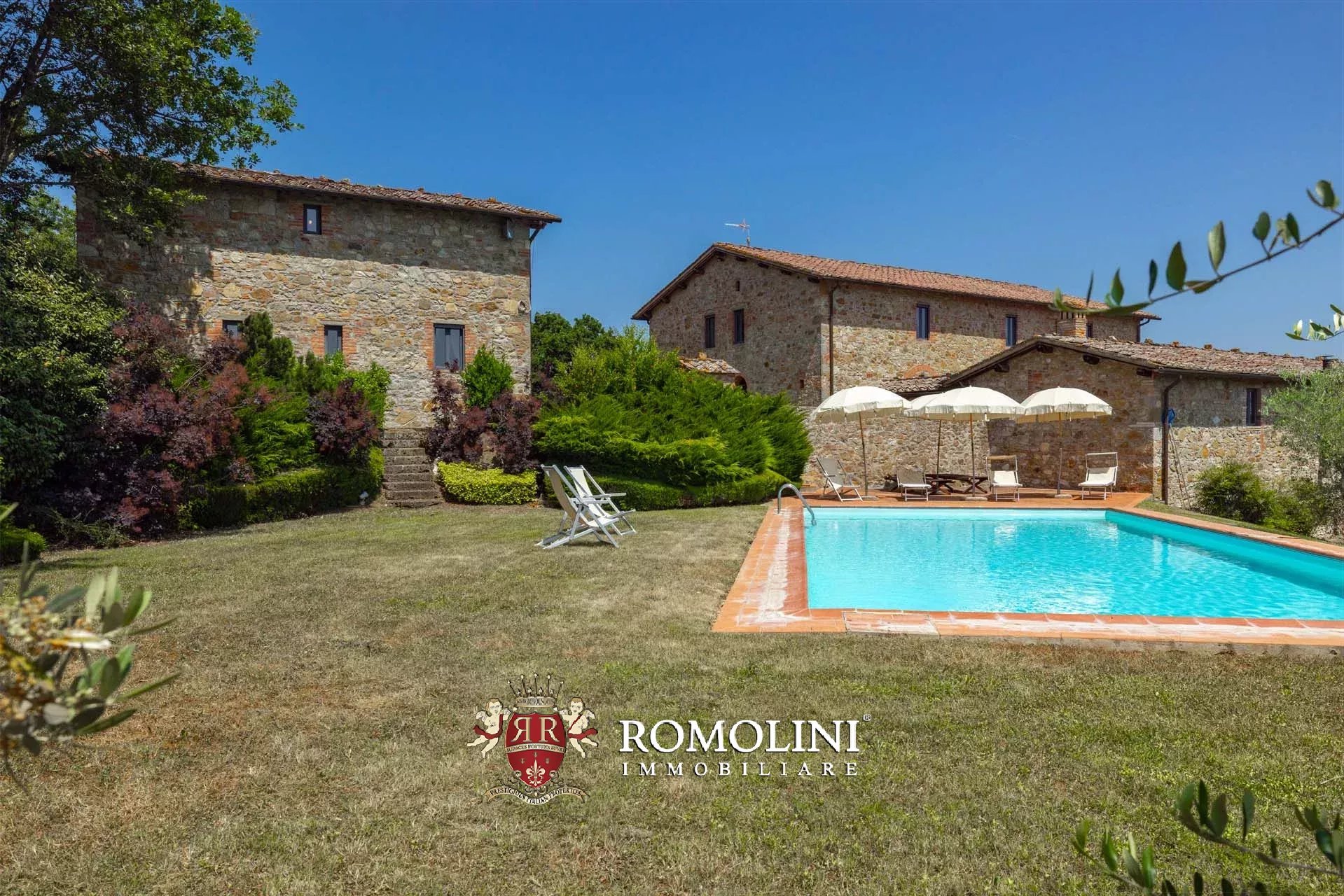 10 Bedroom Villa/Townhouse's Image 11