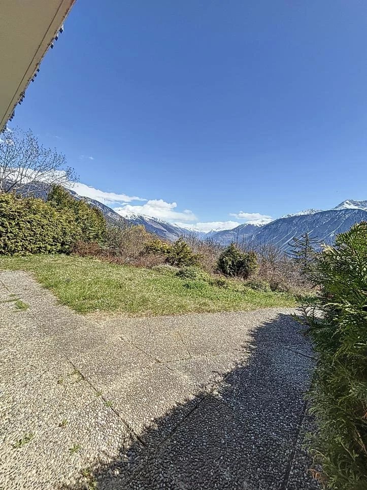 Charmant chalet mitoyen avec vue et ensoleillement exceptionnel