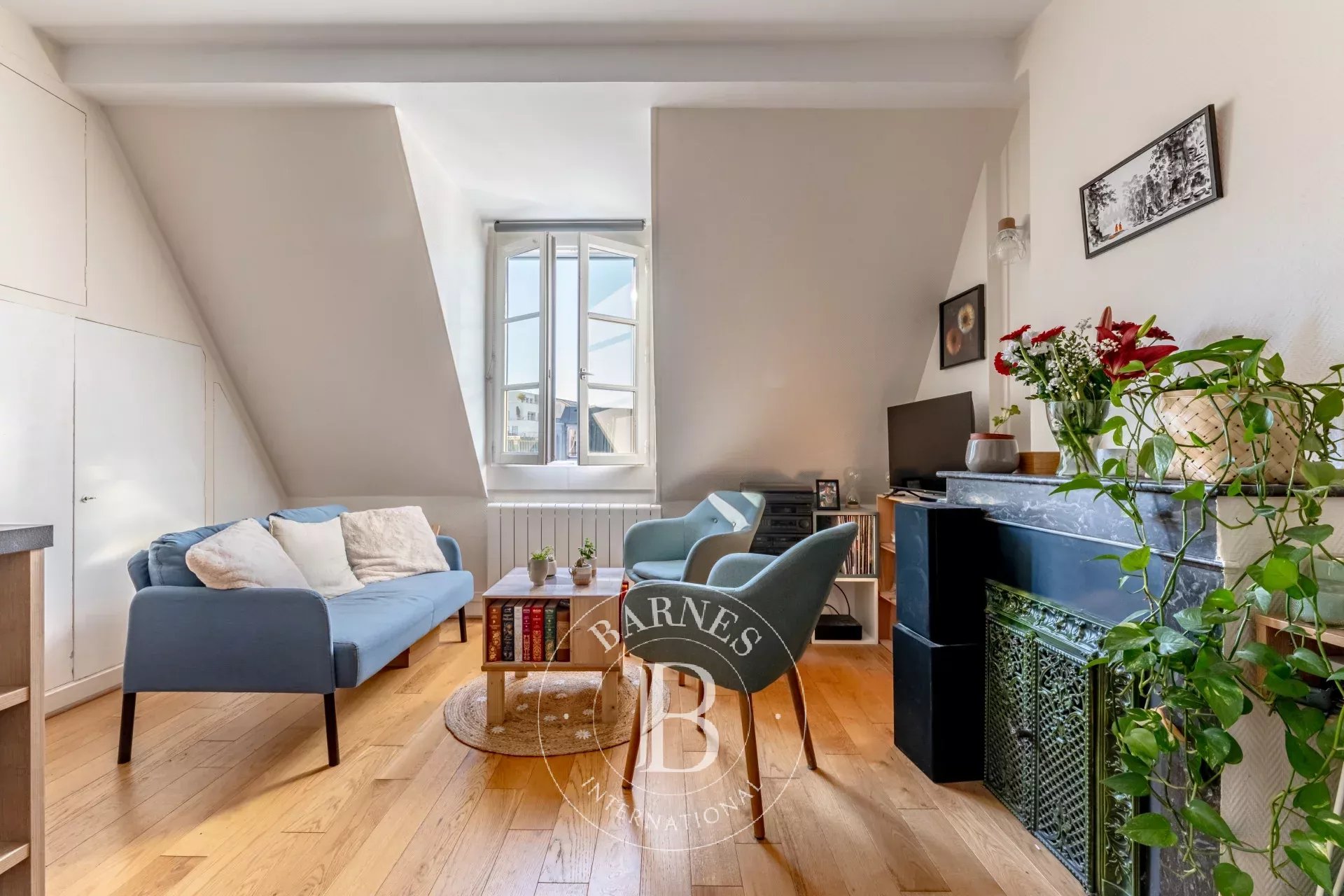 Apartment Paris 75008  -  ref 86843279 (picture 2)
