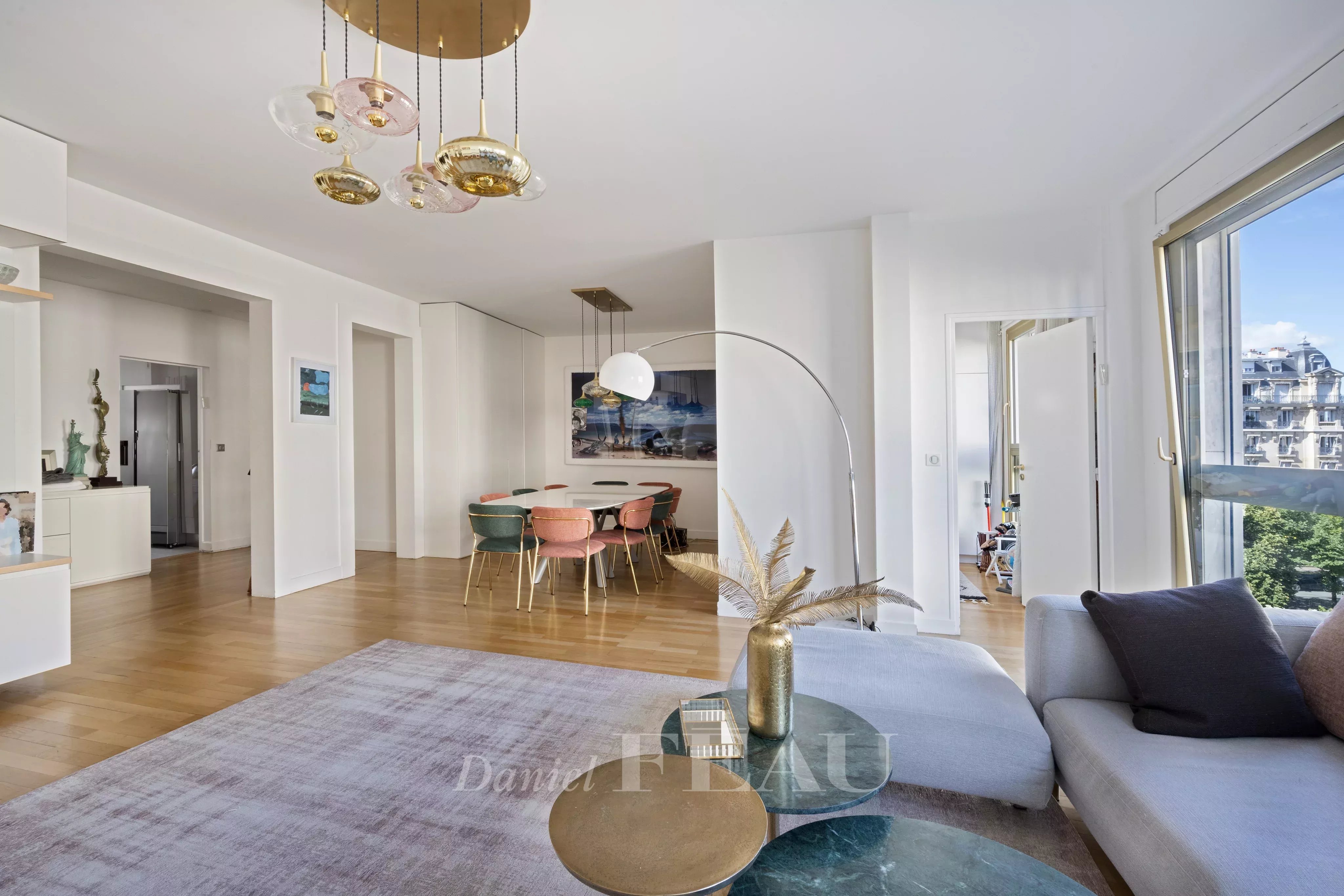 Paris 15th District –  A 4-bed family apartment