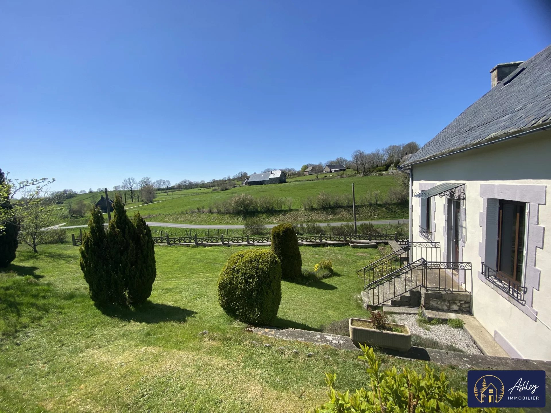 Charmante maison familiale avec terrain arboré