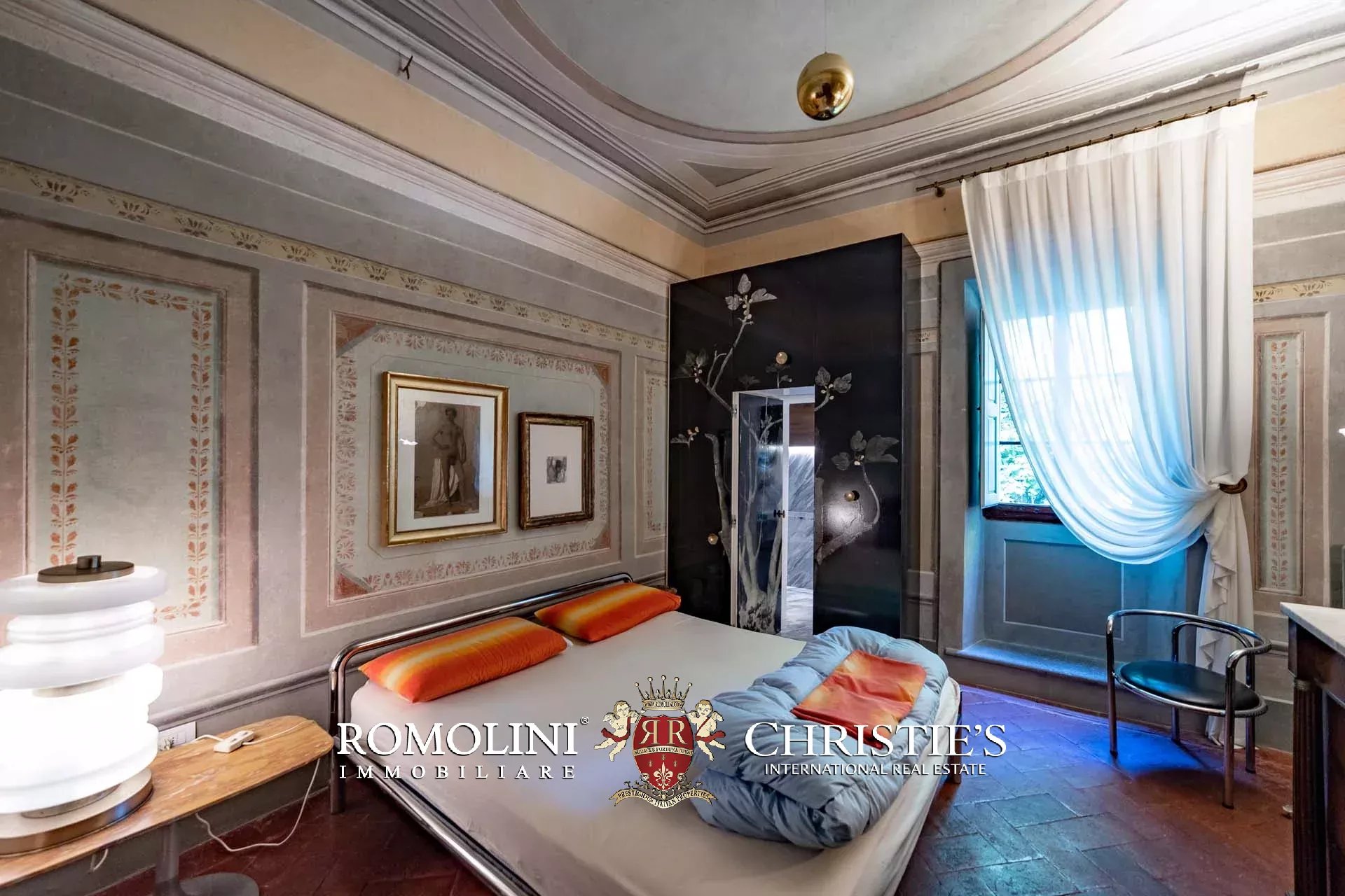 11 Bedroom Villa/Townhouse's Image 31