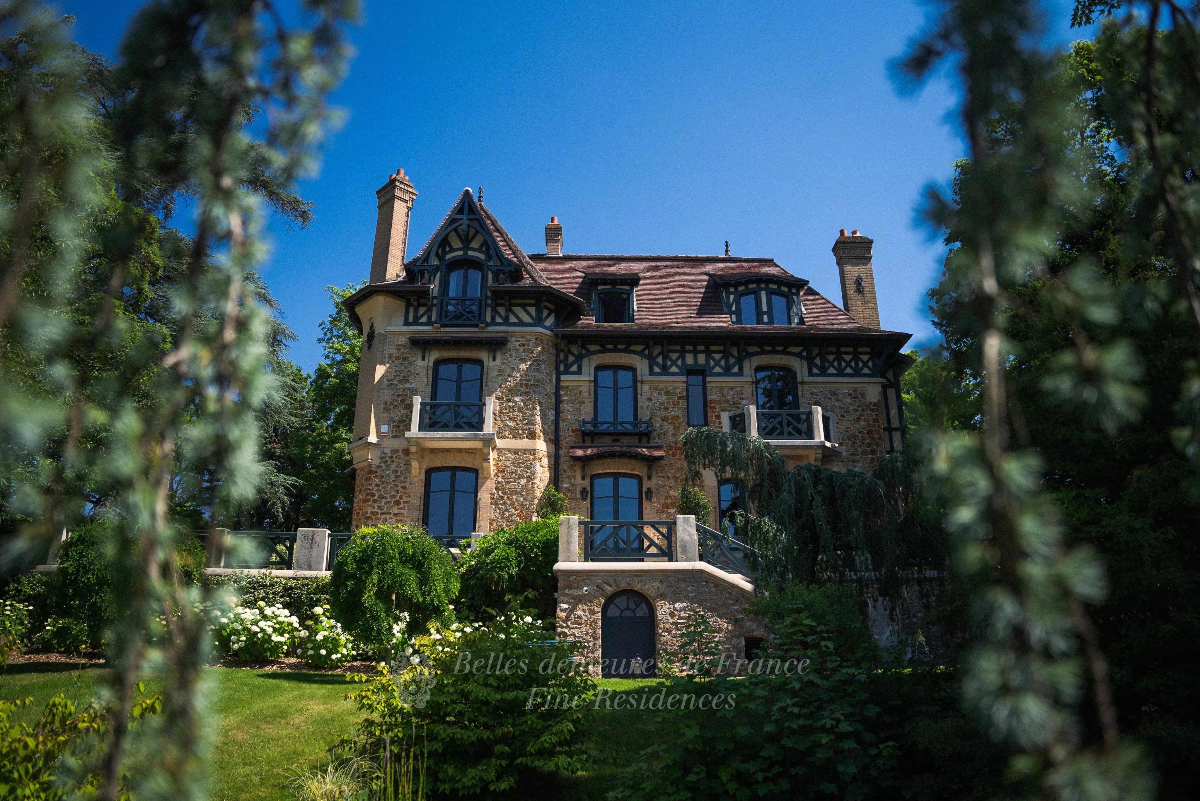 Propriété de caractère, de style Belle époque.