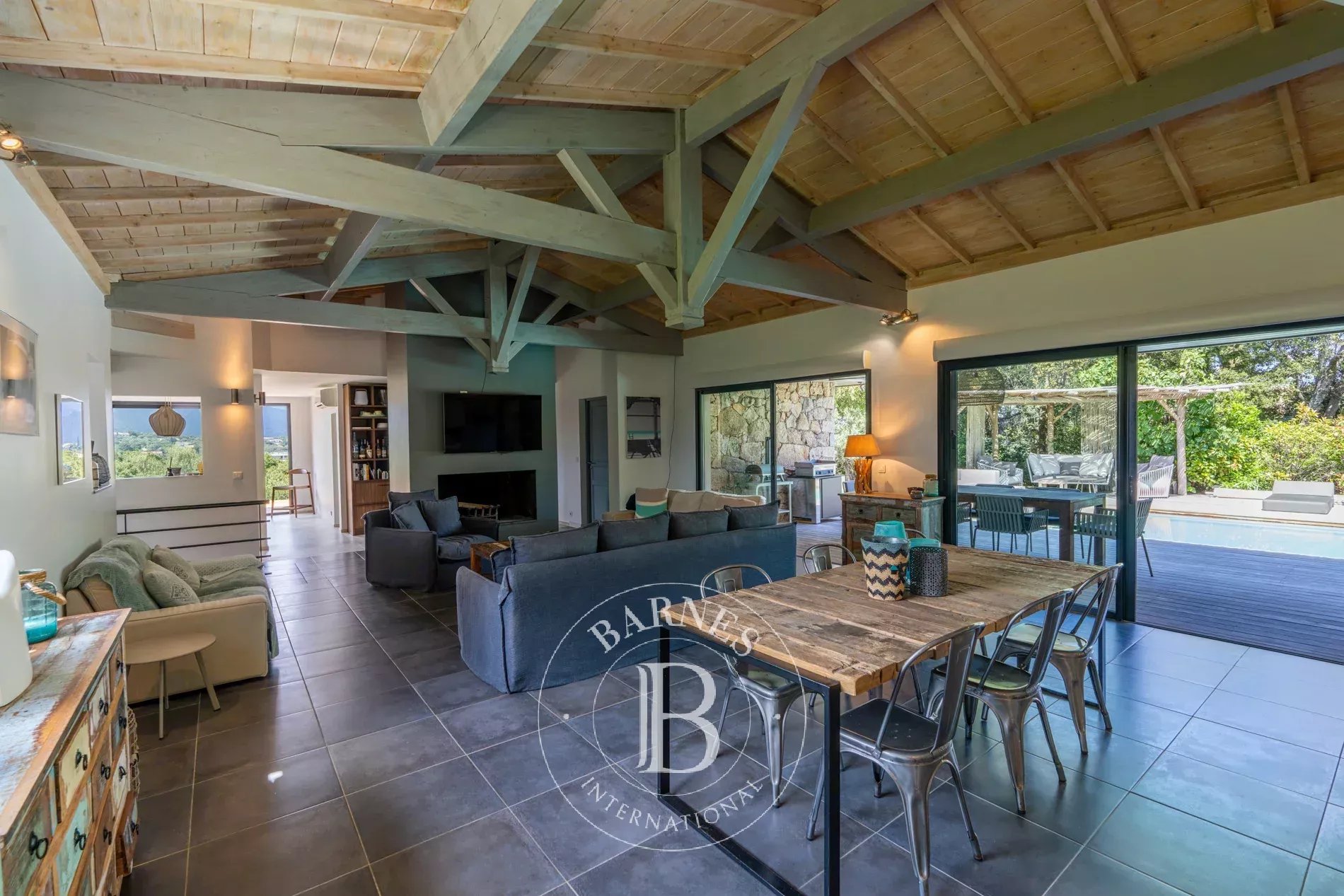 Villa Porto-Vecchio - picture 5 title=