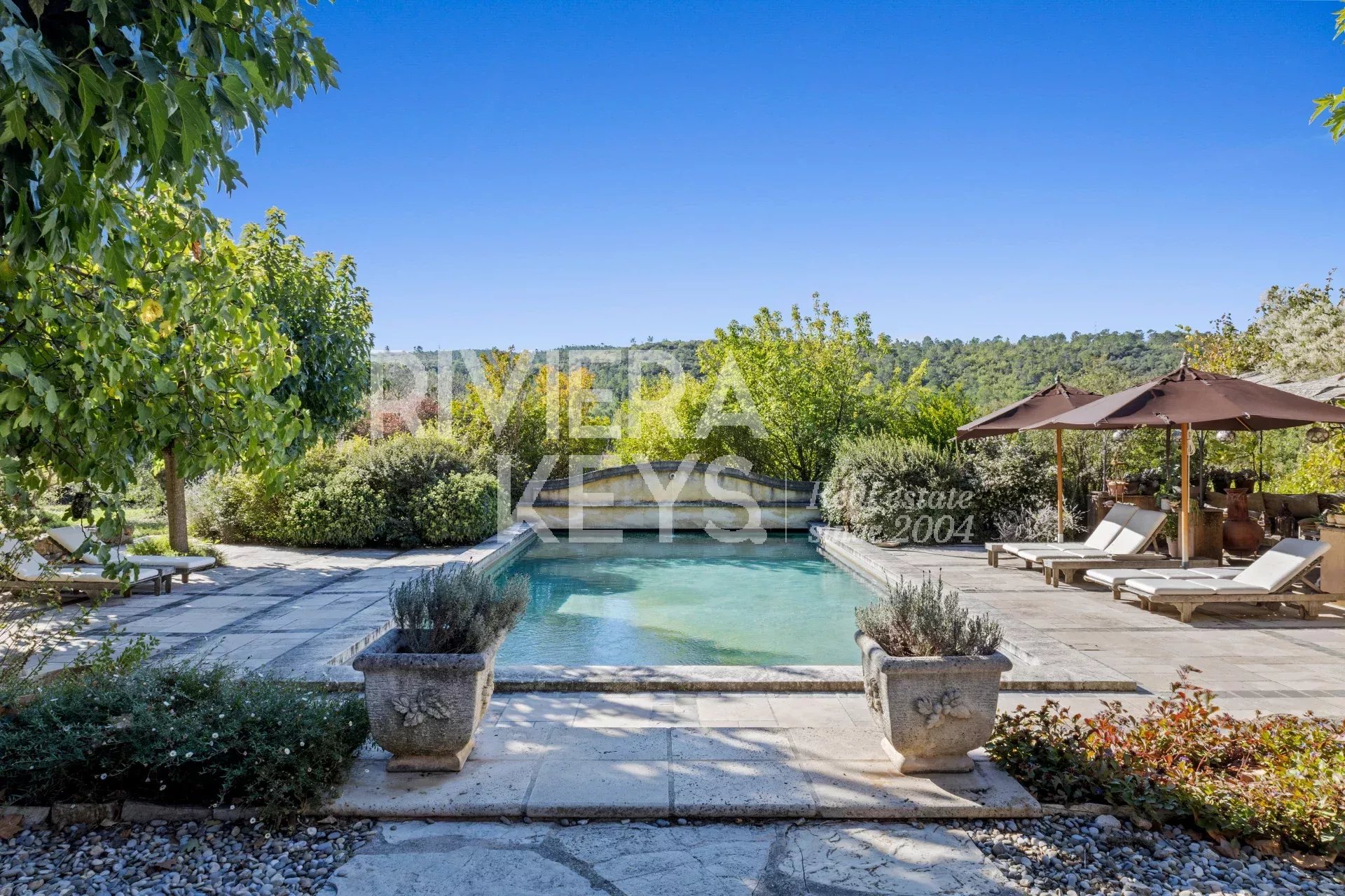 LE VAL: Sjarmerende steinbastide fra 1700-tallet i hjertet av Provence