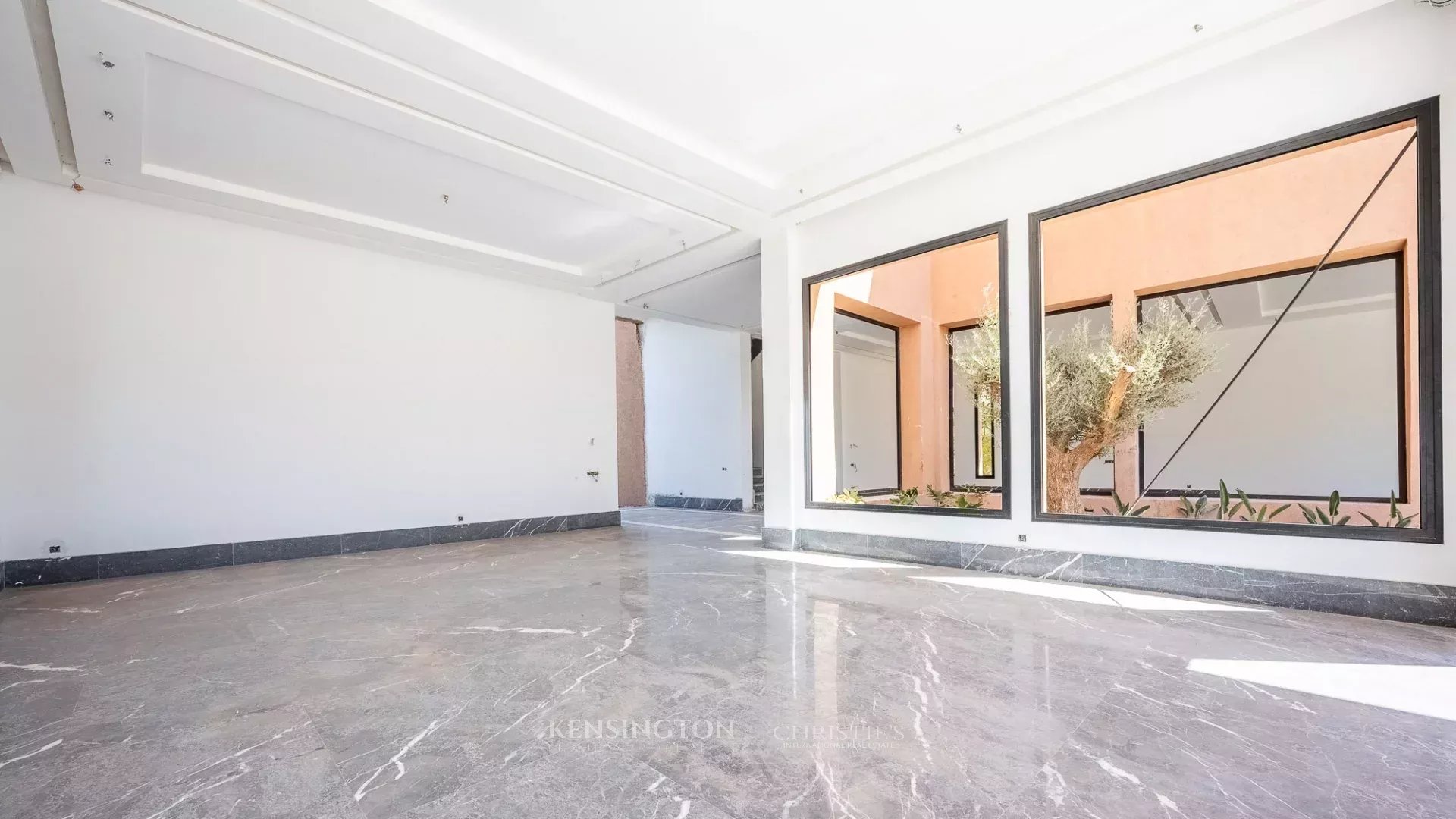 5 Bedroom Villa/Townhouse's Image 9