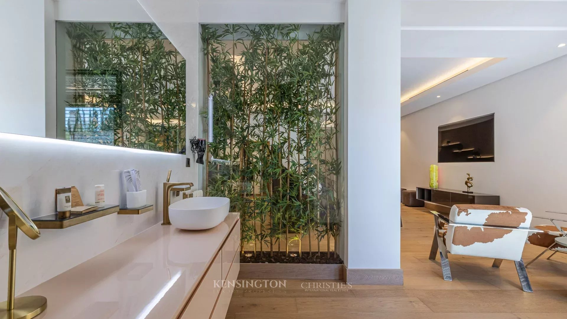 4 Bedroom Villa/Townhouse's Image 55