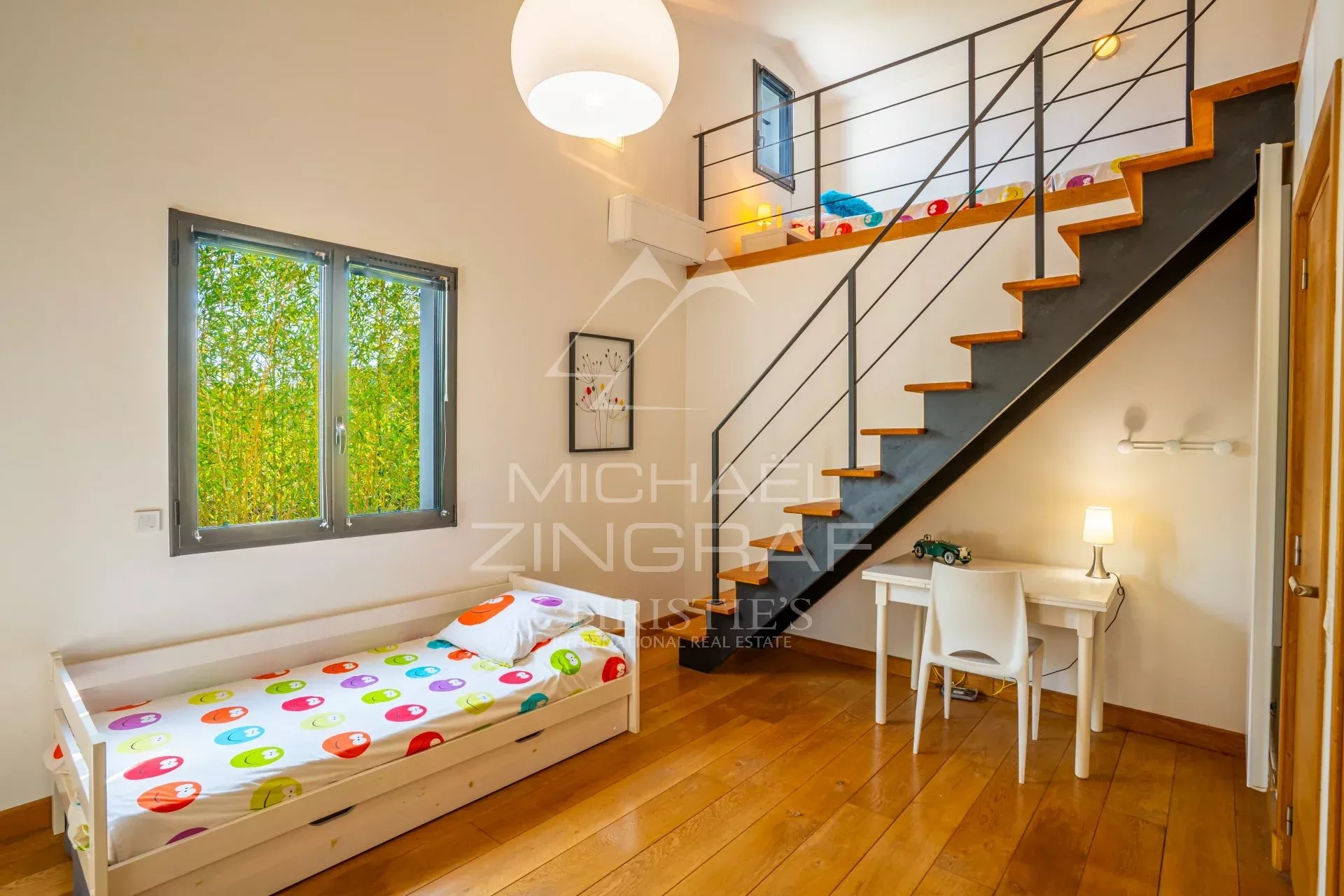 6 Bedroom Villa/Townhouse's Image 8