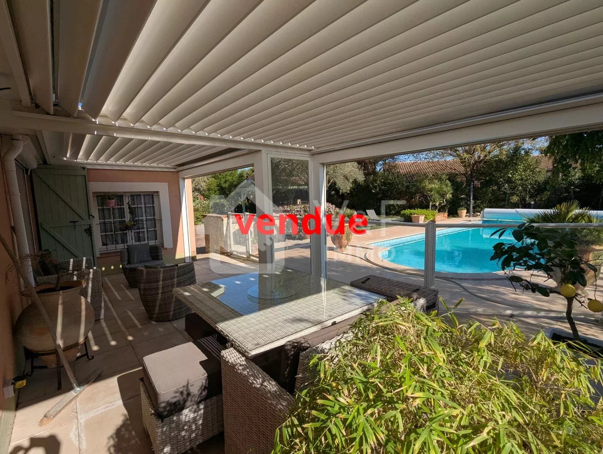Agence immobilière de 