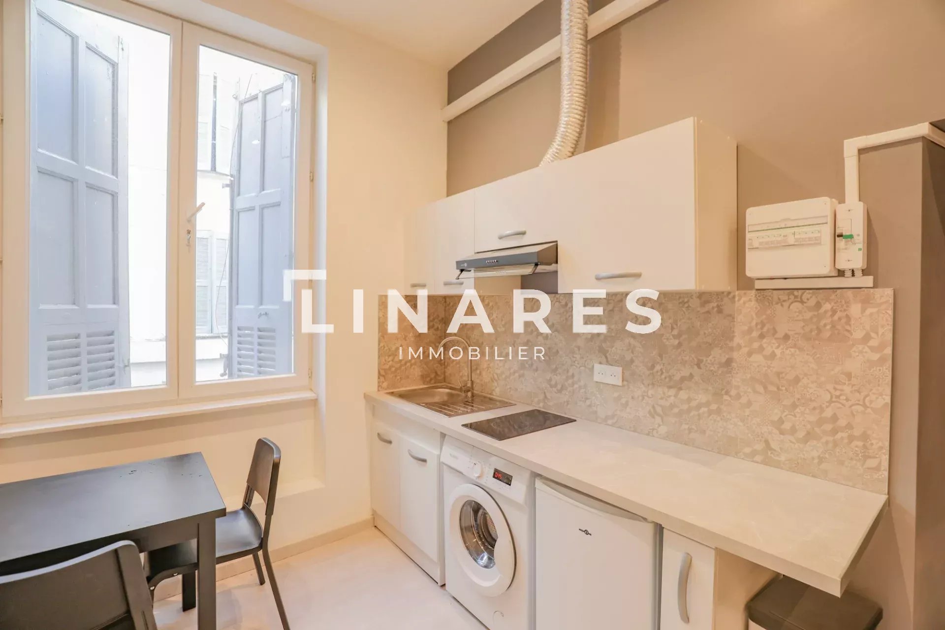 LE MODERNE - Studio de 22 m2 - 13001