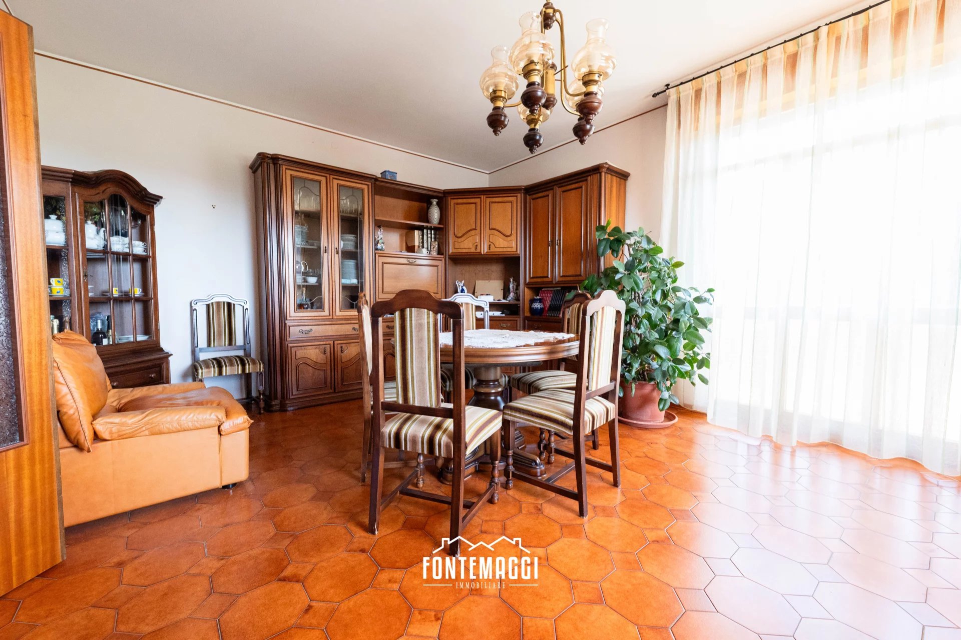 TERRE ROVERESCHE (PU) ORCIANO - 5LOC IN TRIFAMILIARE