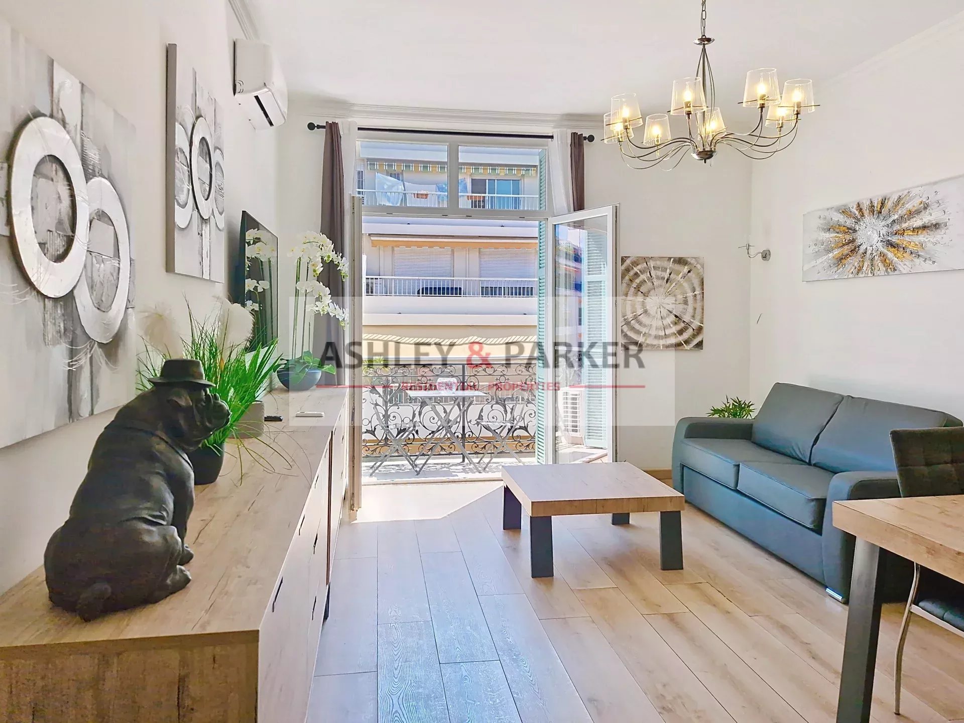 2 ROOMS APARTMENT