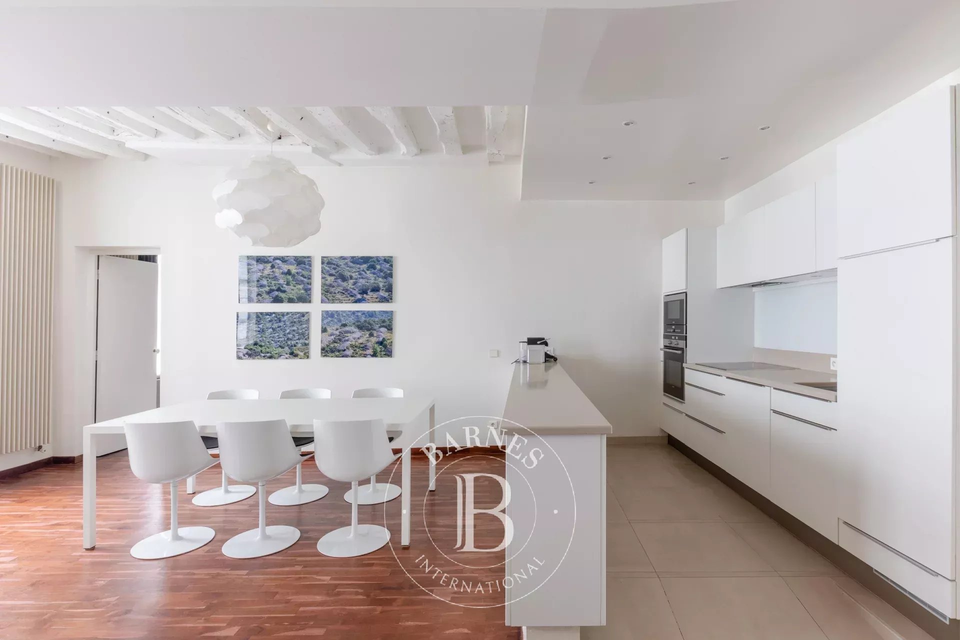 Daire Paris 3ème - picture 10