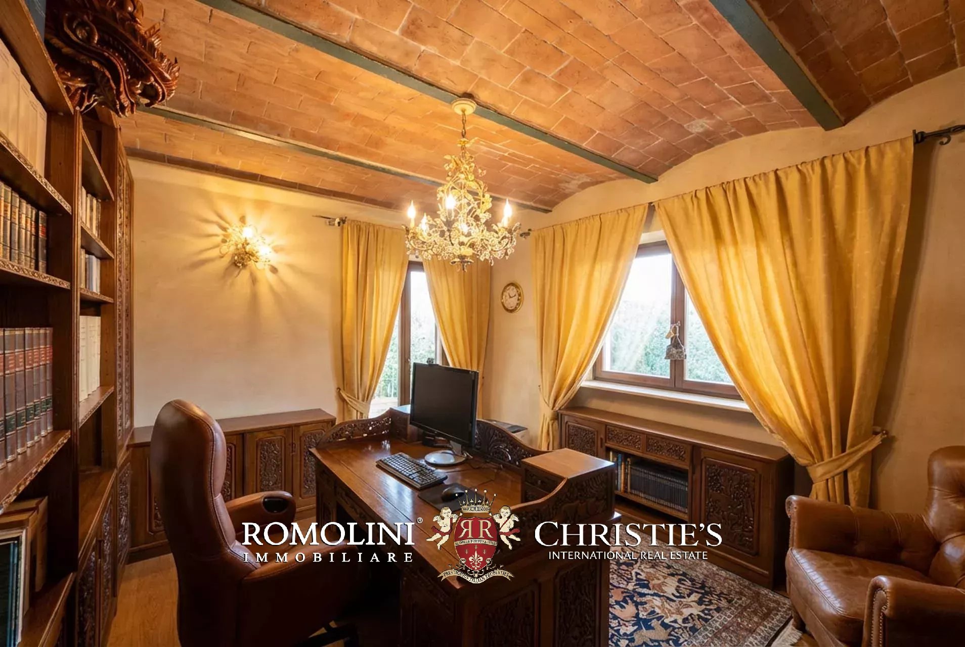 5 Bedroom Villa/Townhouse's Image 29