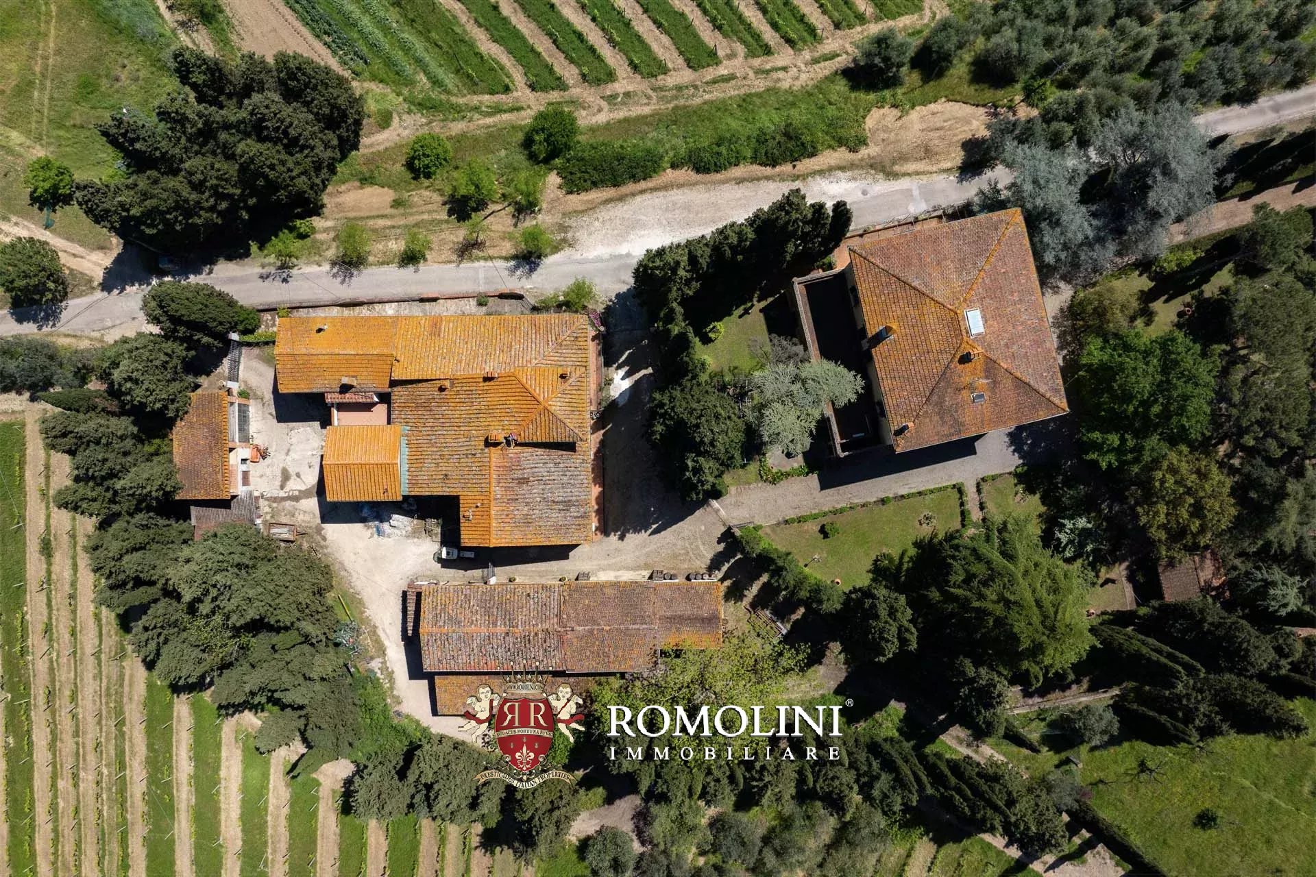30 Bedroom Vineyard's Image 7