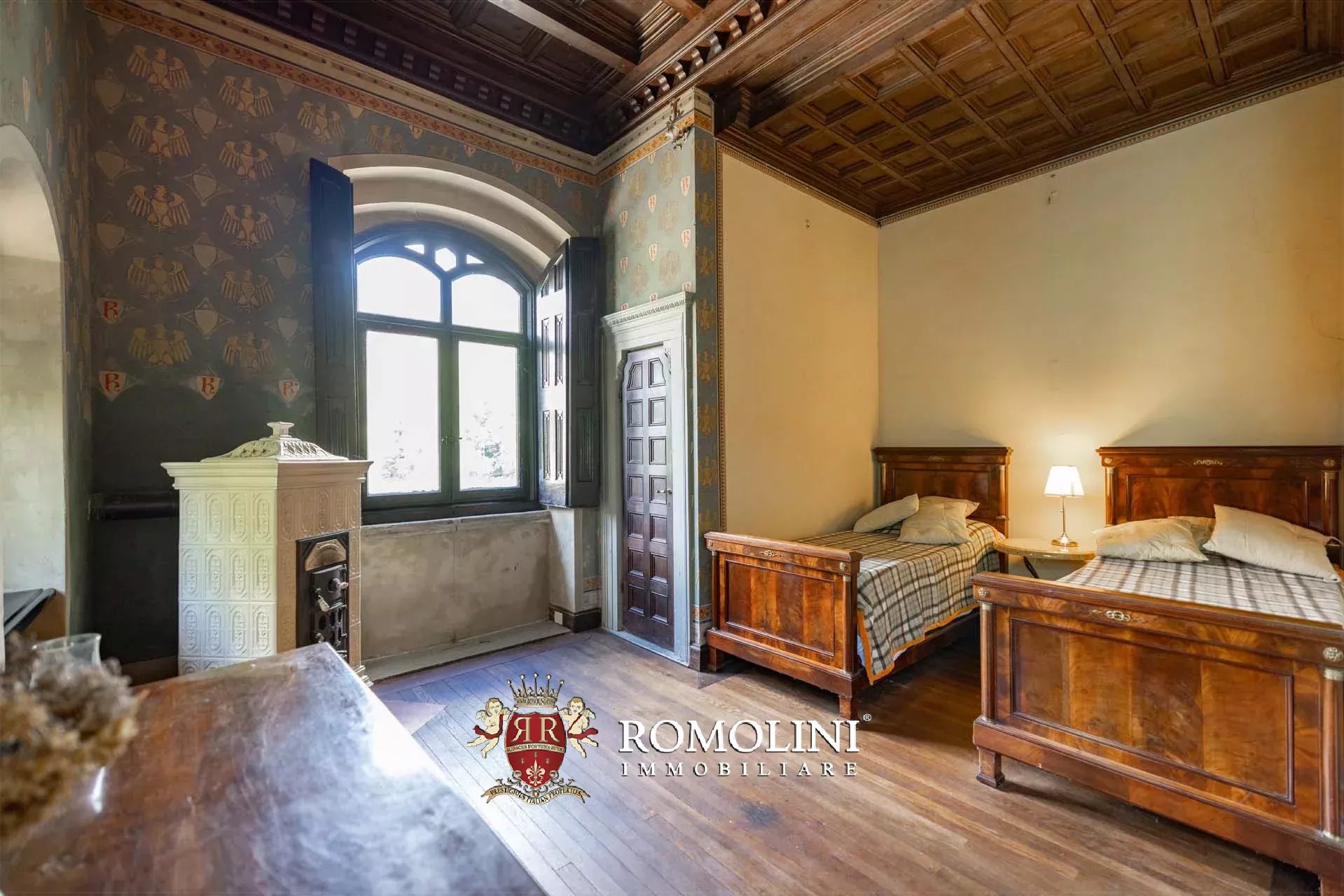 35 Bedroom Chateau's Image 55