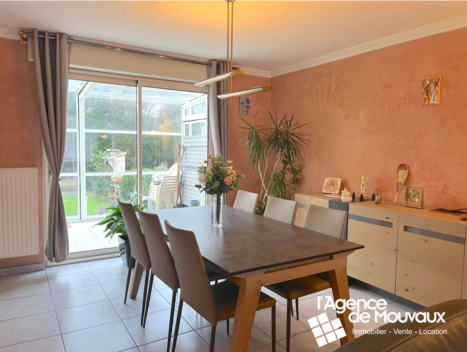 Agence immobilière de 