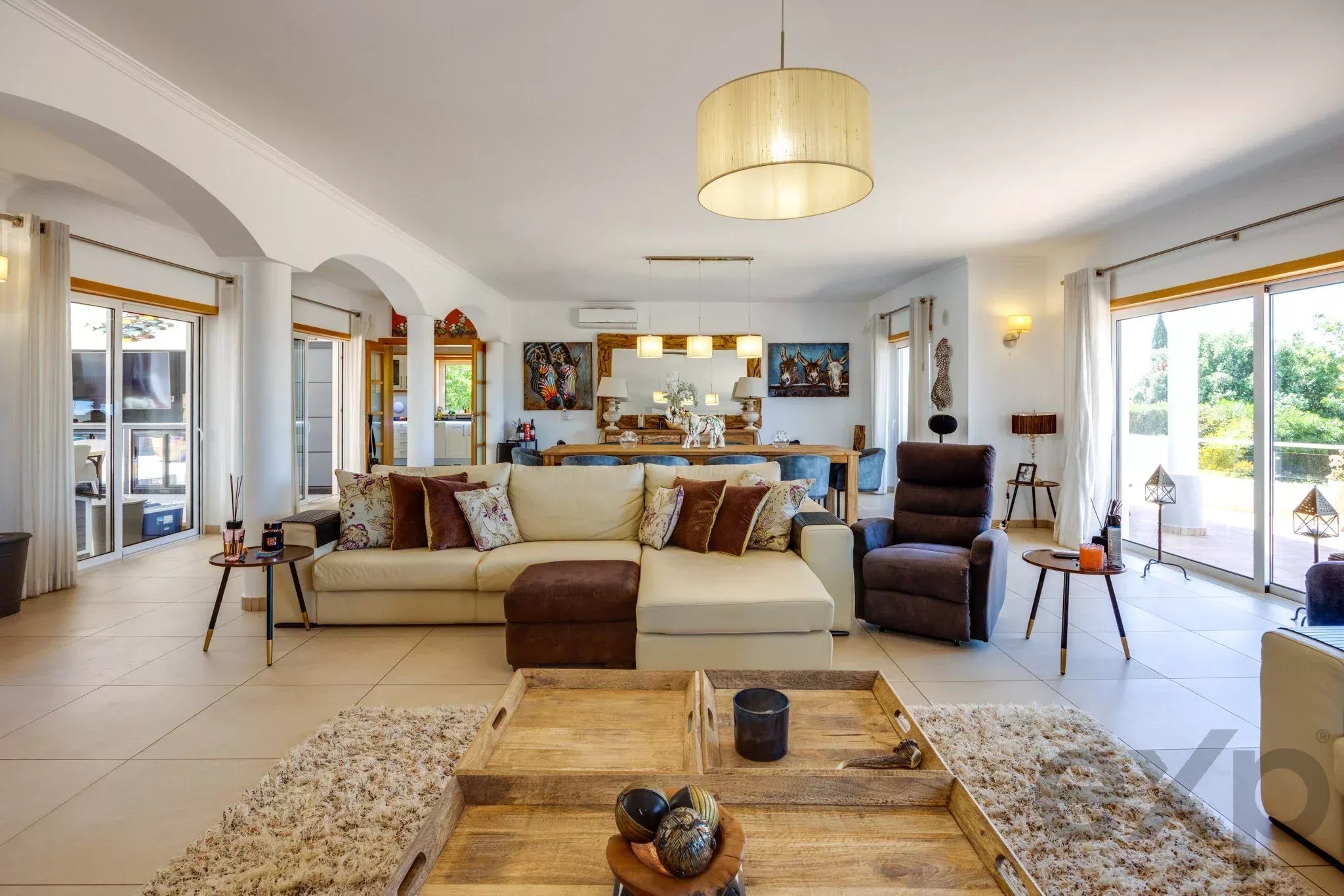 5-Bed American-Style Family Villa with Pool, Between Lagos and Praia da Luz 87053335 image 12