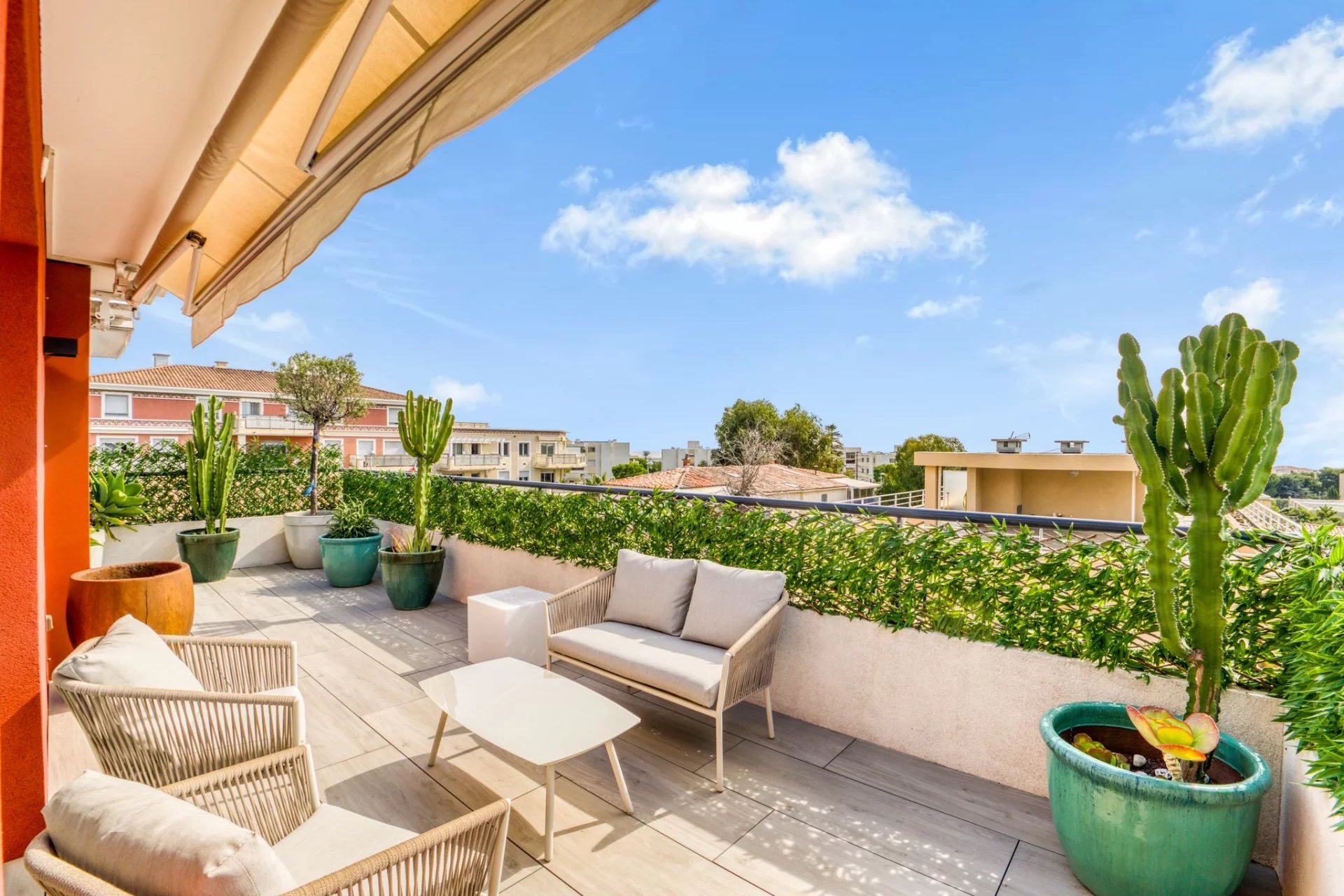 Sale Apartment Saint-Laurent-du-Var