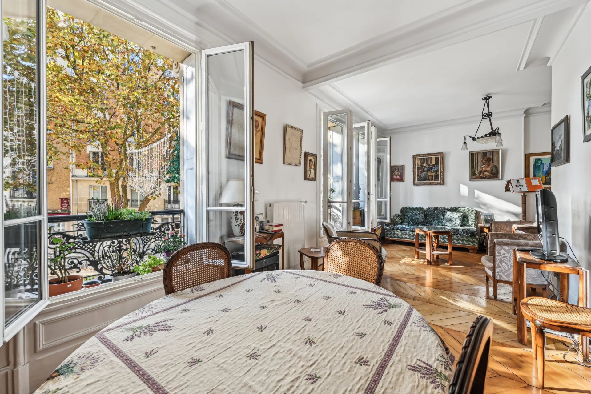 Sale Apartment Paris 16th Auteuil