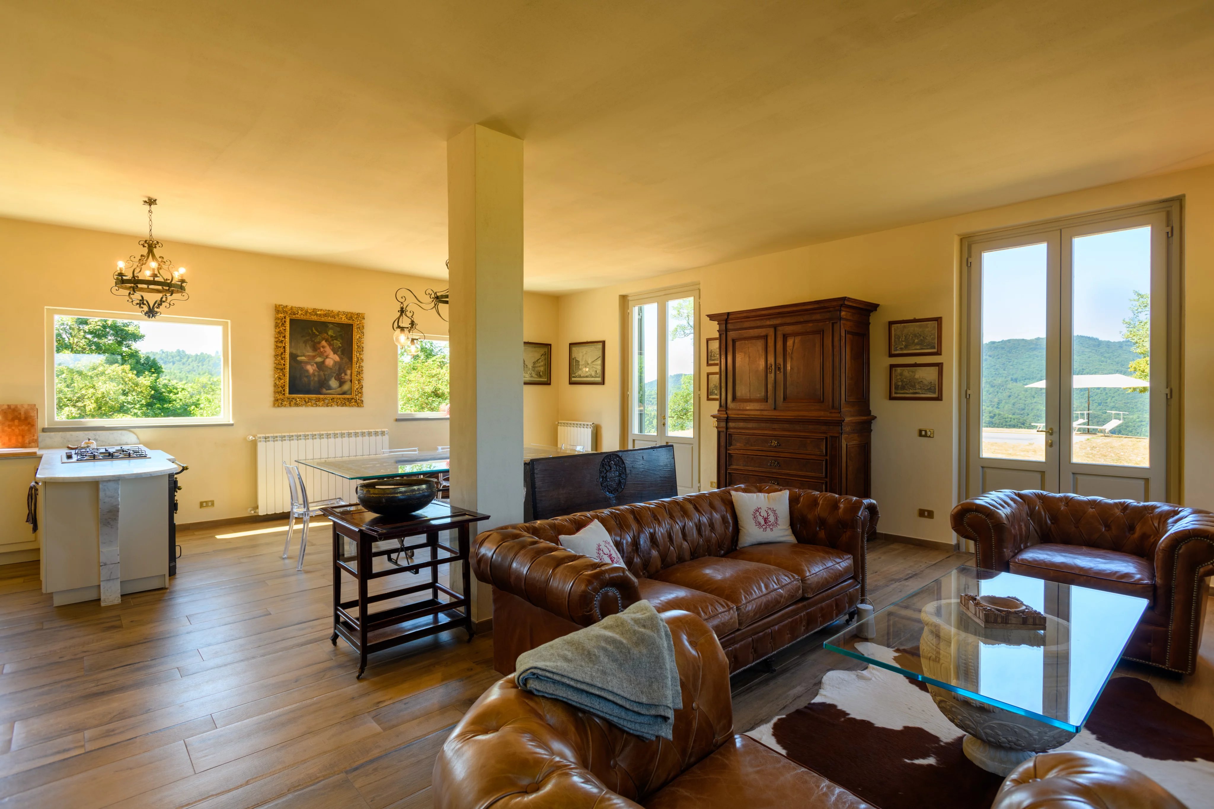 Prestigious estate with villas and private reserve in the heart of Mugello