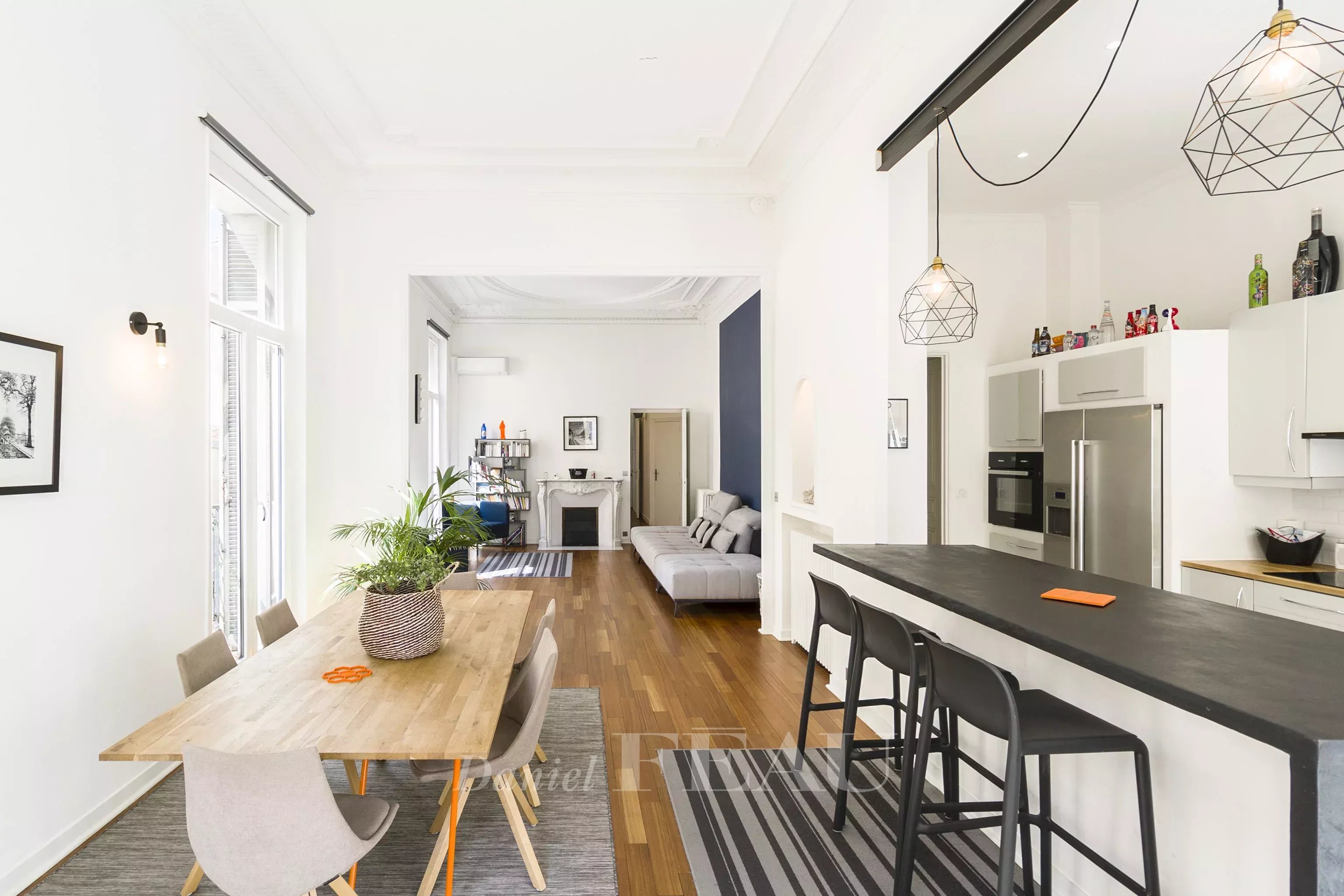 Sale Apartment Marseille 6ème
