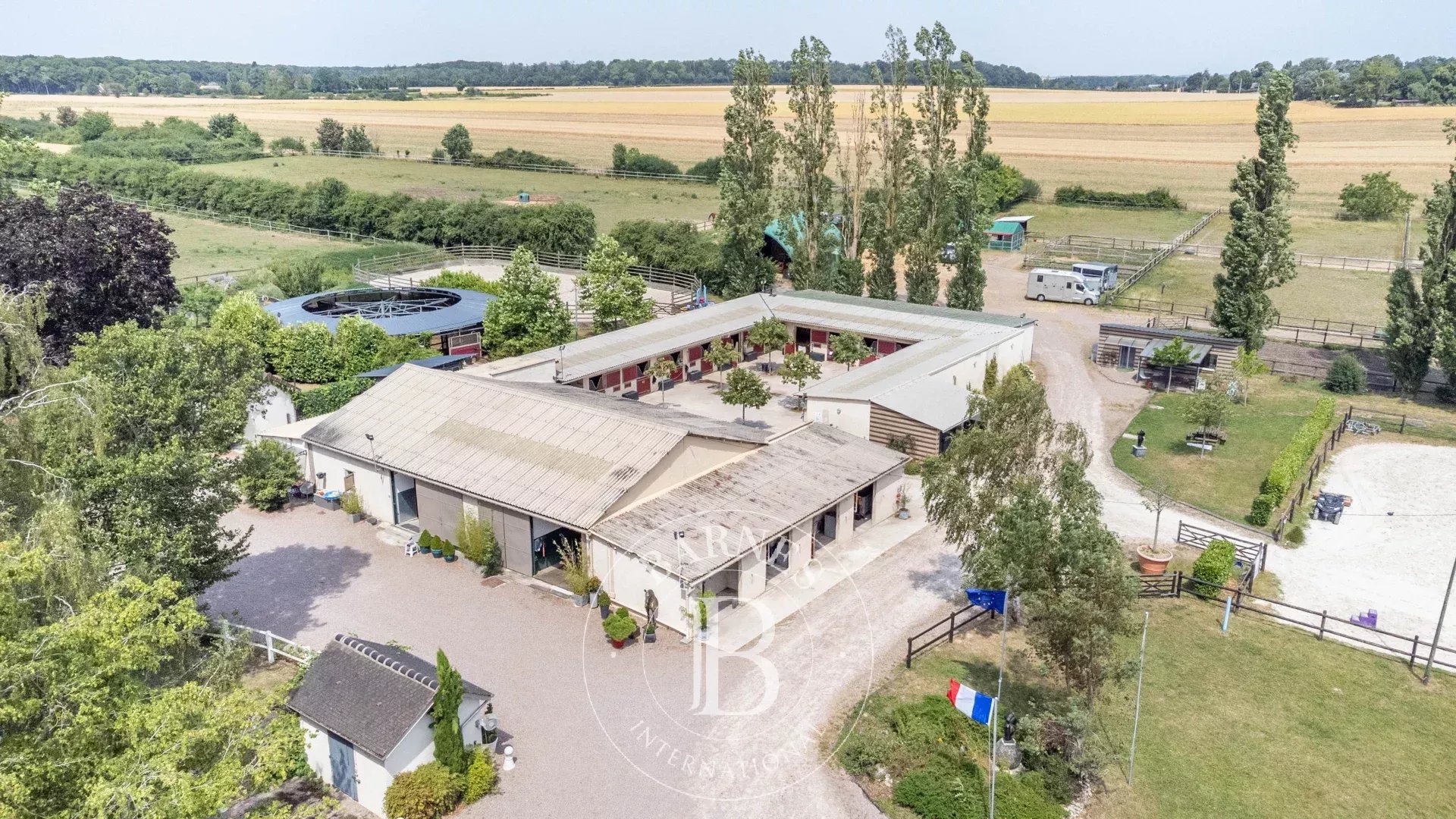 Domaine équestre Bréval  -  ref 87153339 (picture 3)