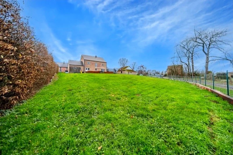 Sale House Ferrières