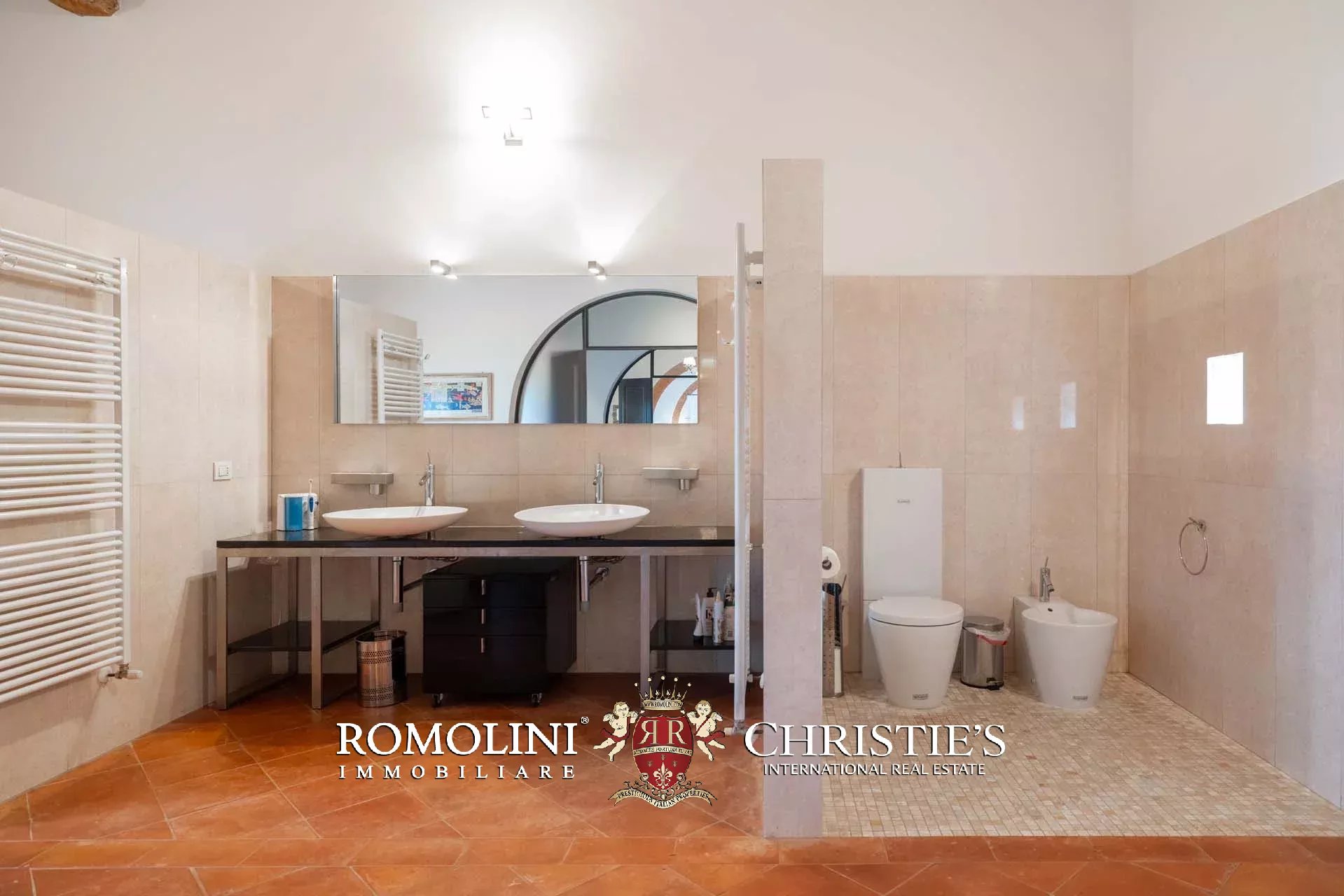 37 Bedroom Villa/Townhouse's Image 176