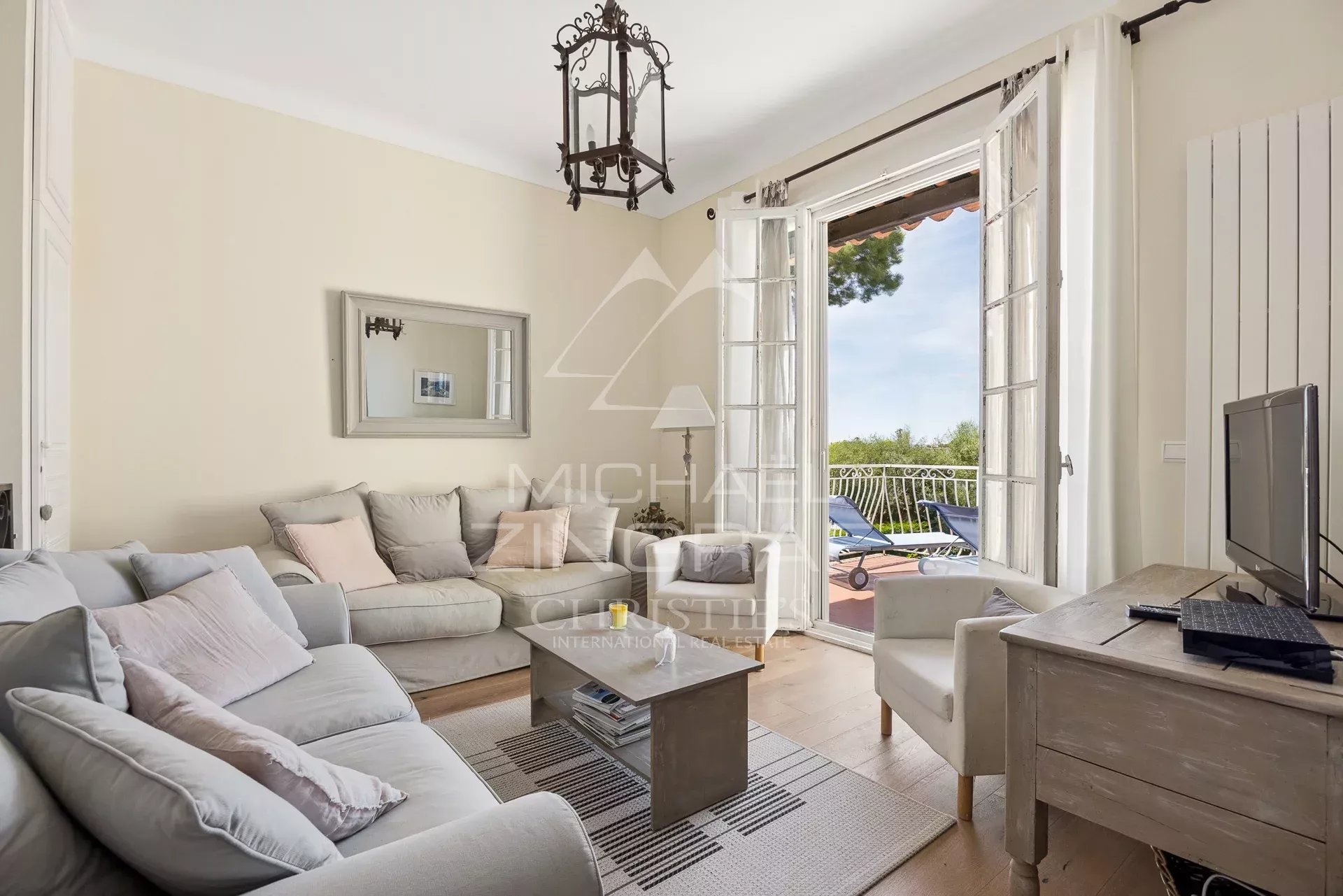 4 Bedroom Villa/Townhouse's Image 9