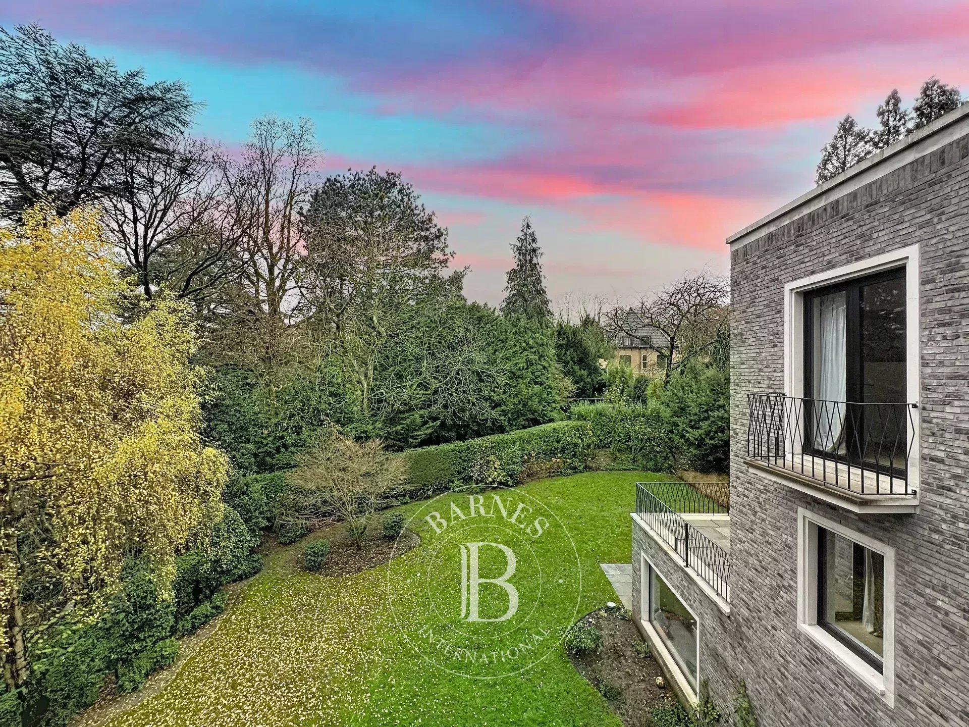 Observatory - Beautiful contemporary house terrace garden garage