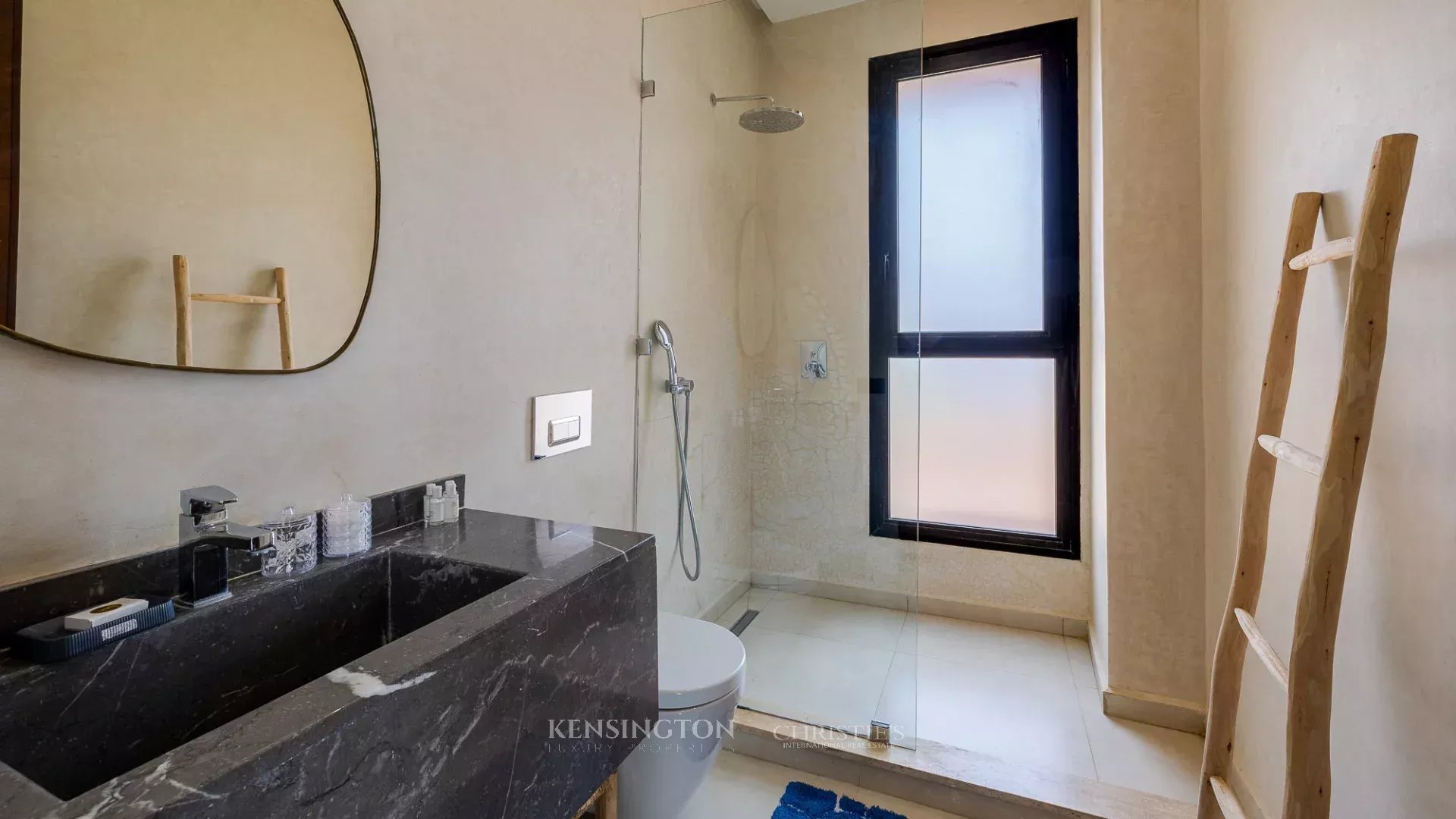 5 Bedroom Villa/Townhouse's Image 35