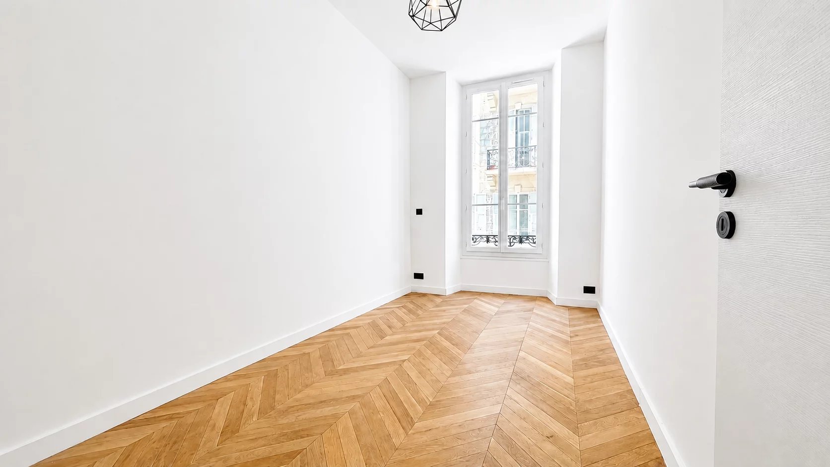 Bright 2-Room Apartment in Carabacel, Nice