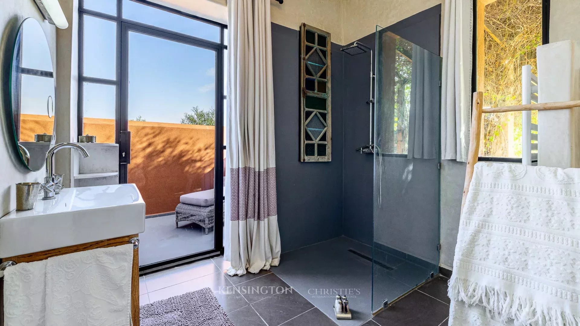 4 Bedroom Villa/Townhouse's Image 16