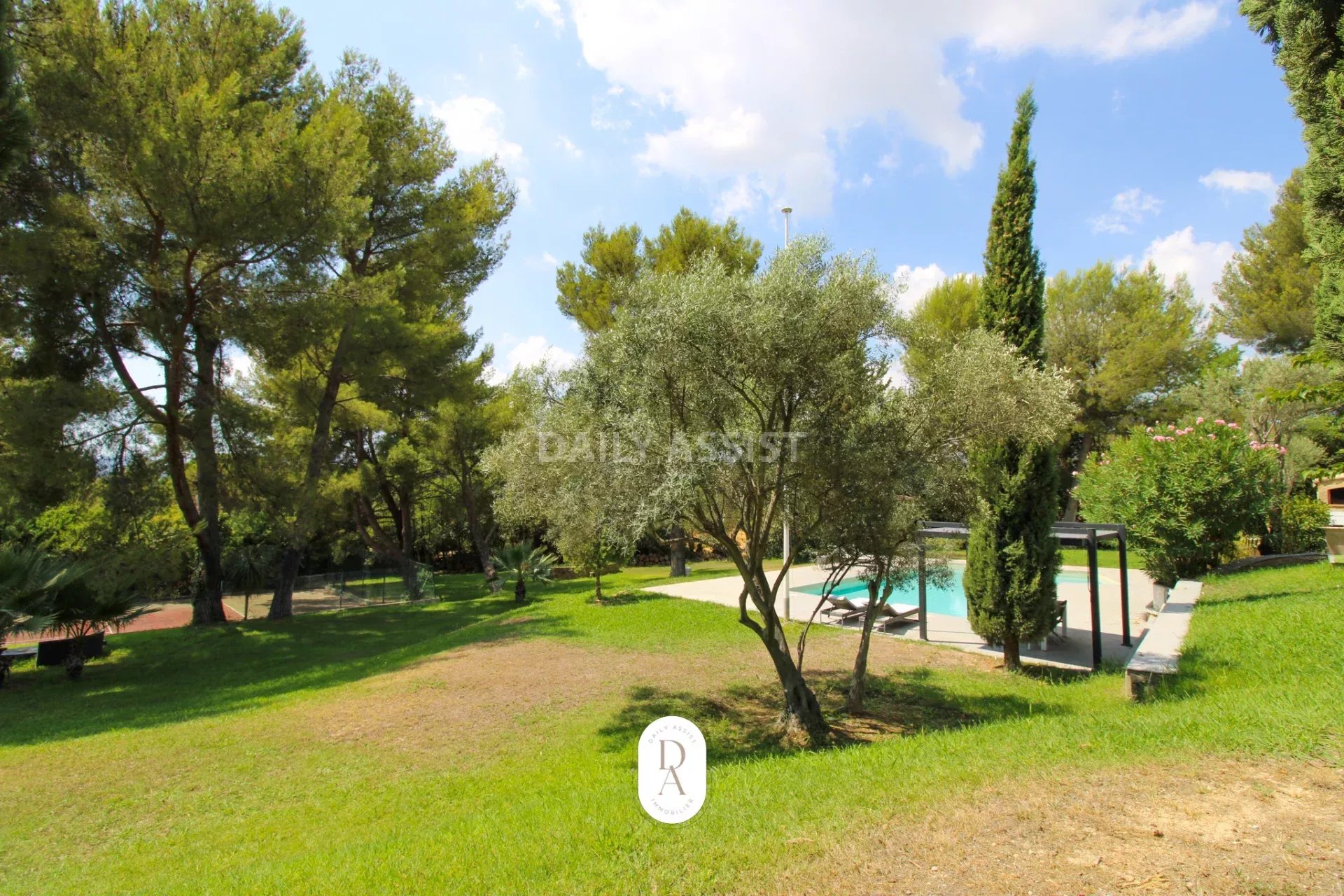 Agence immobilière de 