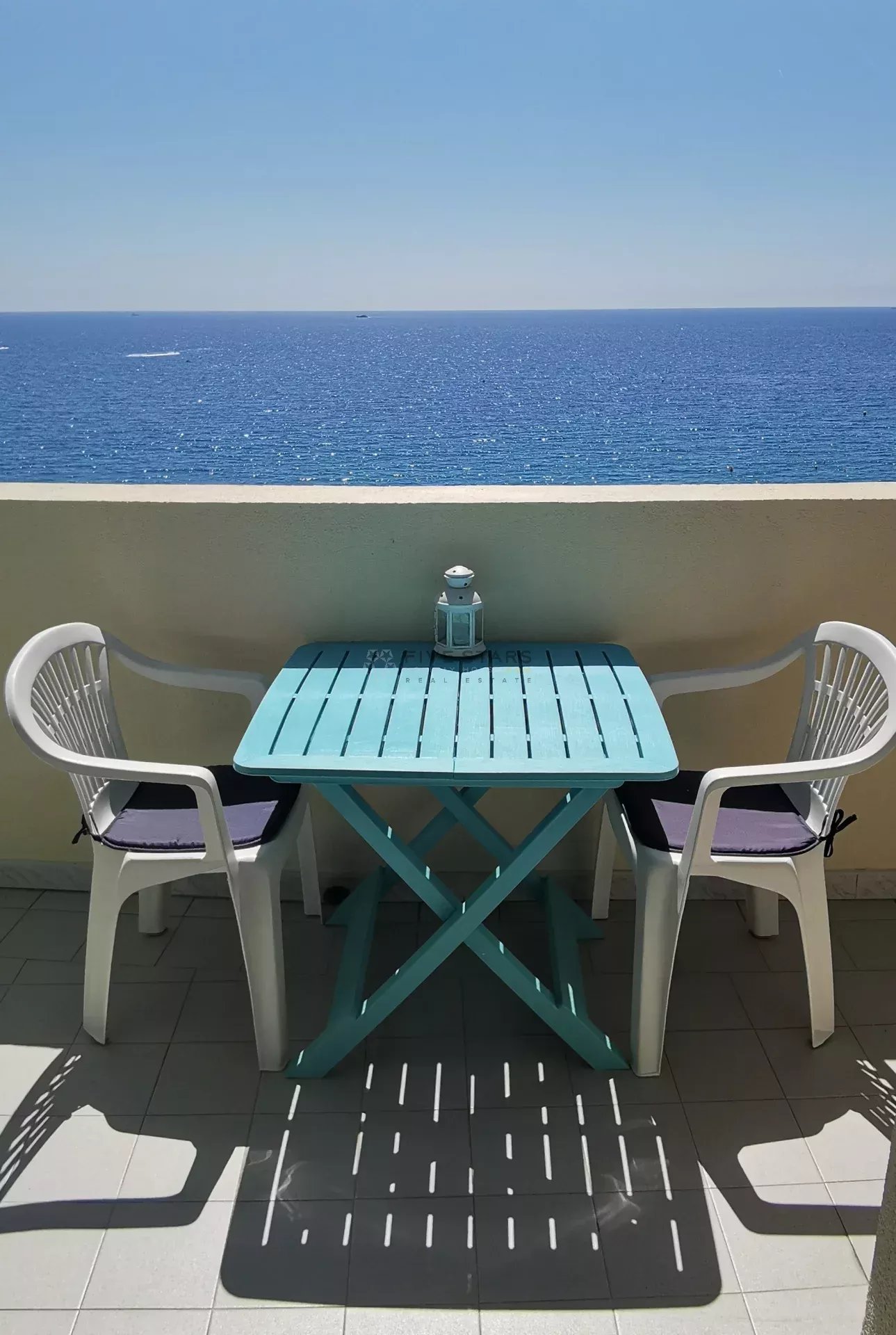 STUDIO À VENDRE – NICE, VUE MER PANORAMIQUE