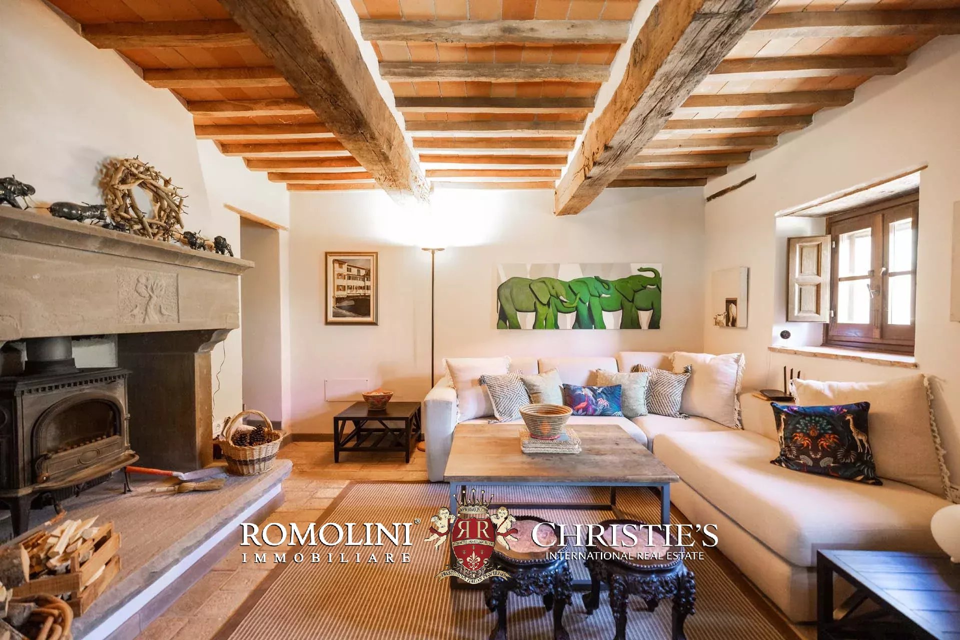 9 Bedroom Villa/Townhouse's Image 32