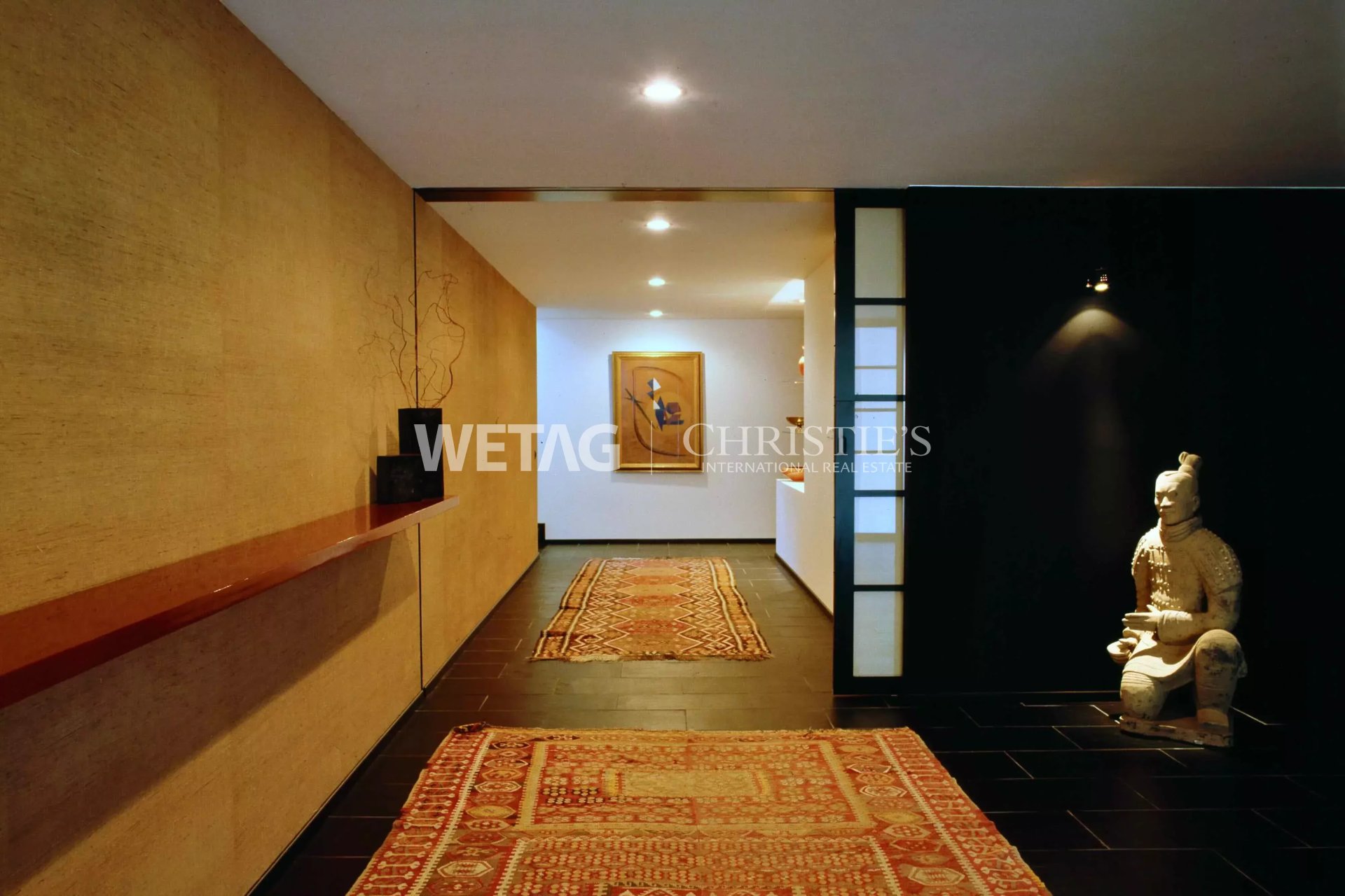5 Bedroom Villa/Townhouse's Image 8
