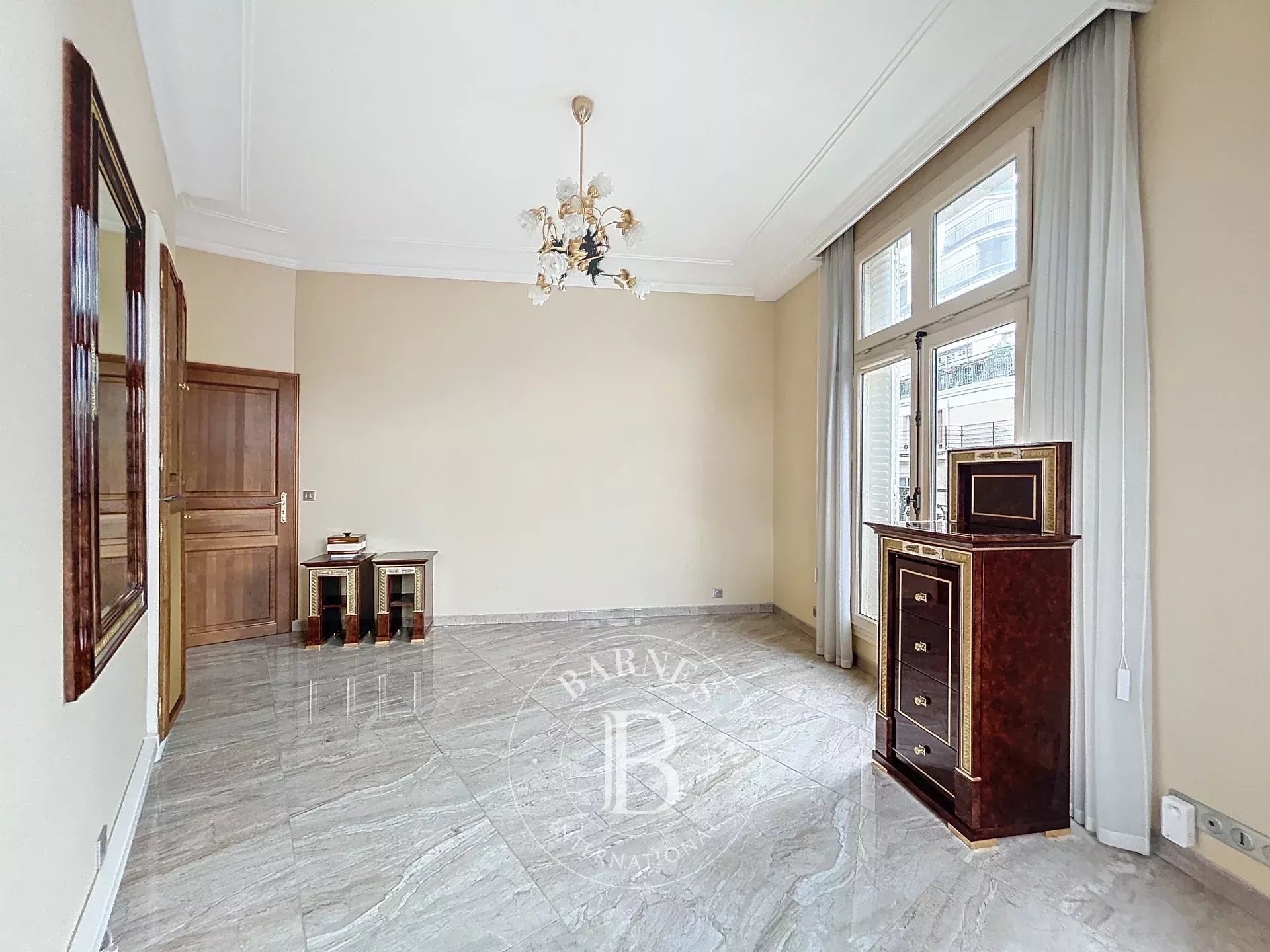 Daire Paris 8ème - picture 9